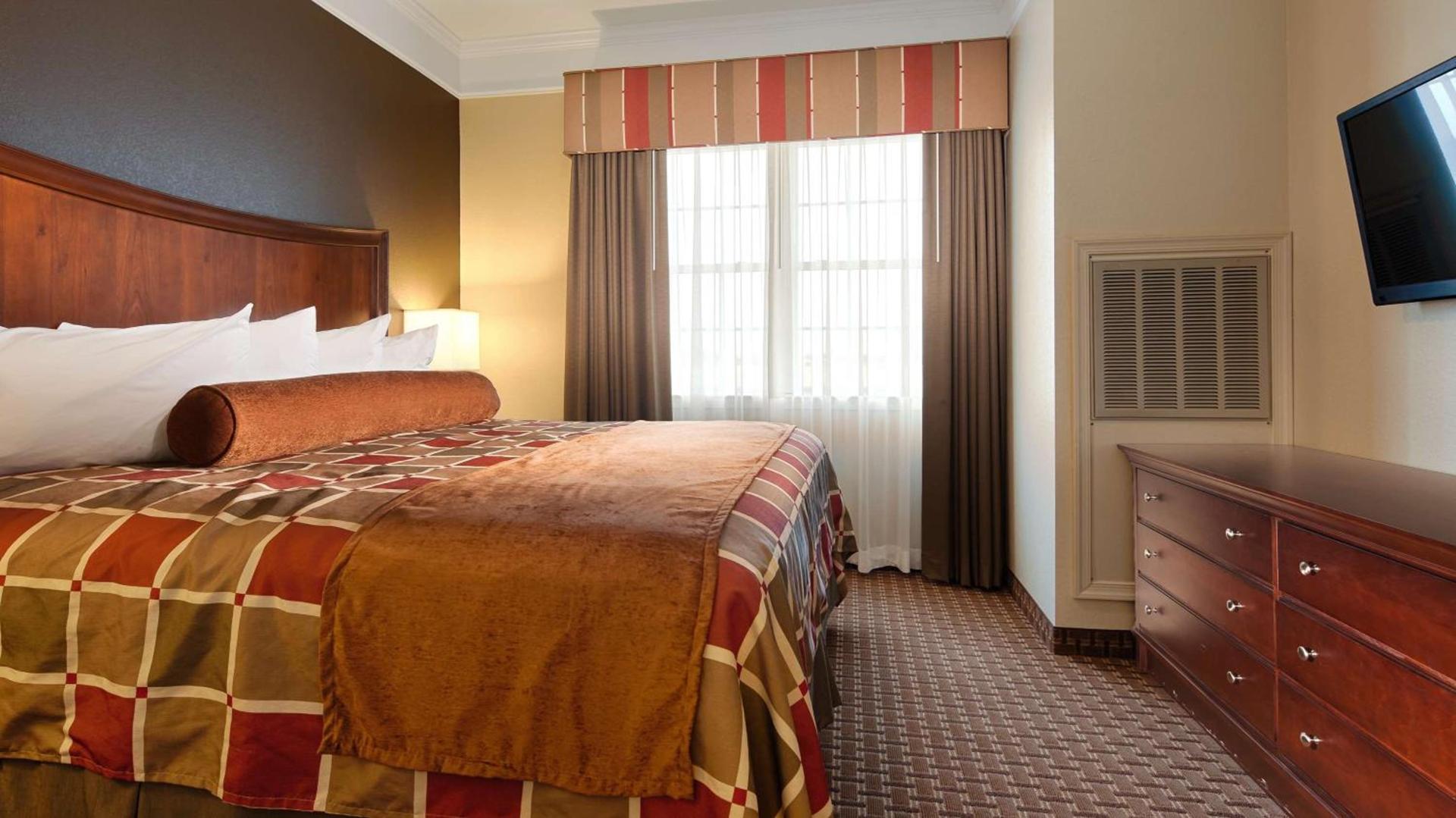 Best Western Plus Easton Inn & Suites photo 8