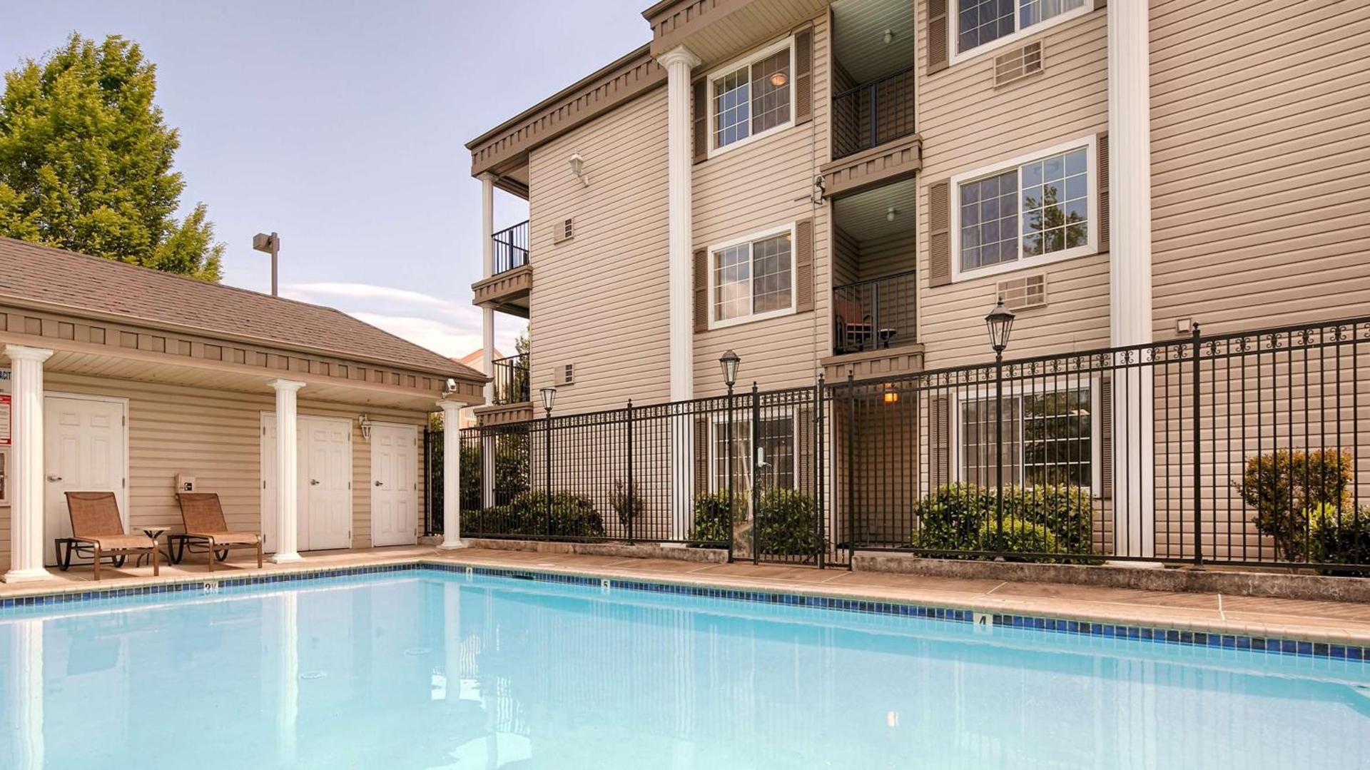 Best Western Plus Grand Manor Inn photo 4