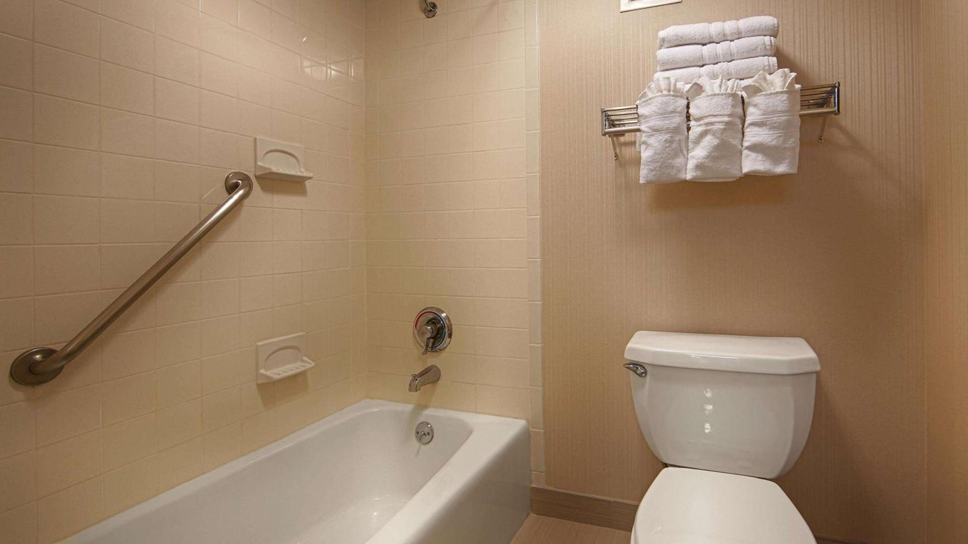 Best Western Springfield West Inn photo 10