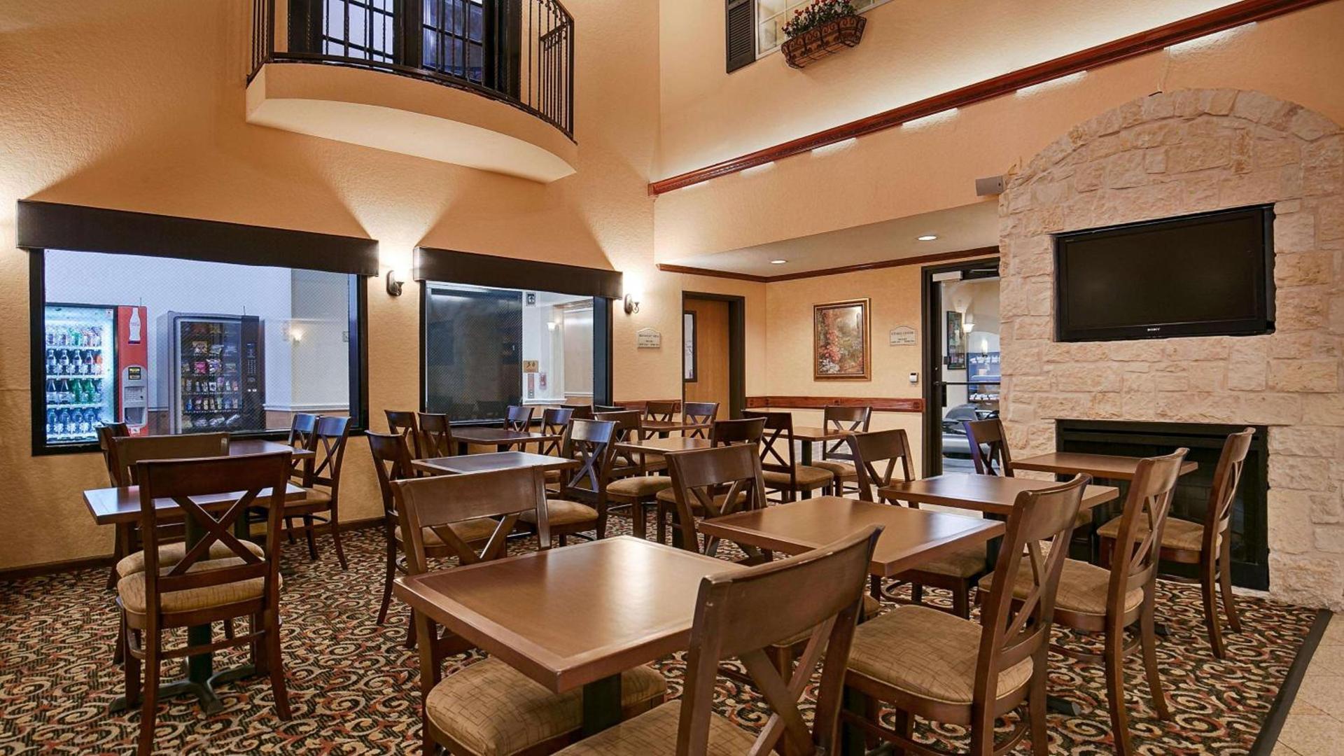 Best Western Alamo Suites photo 15