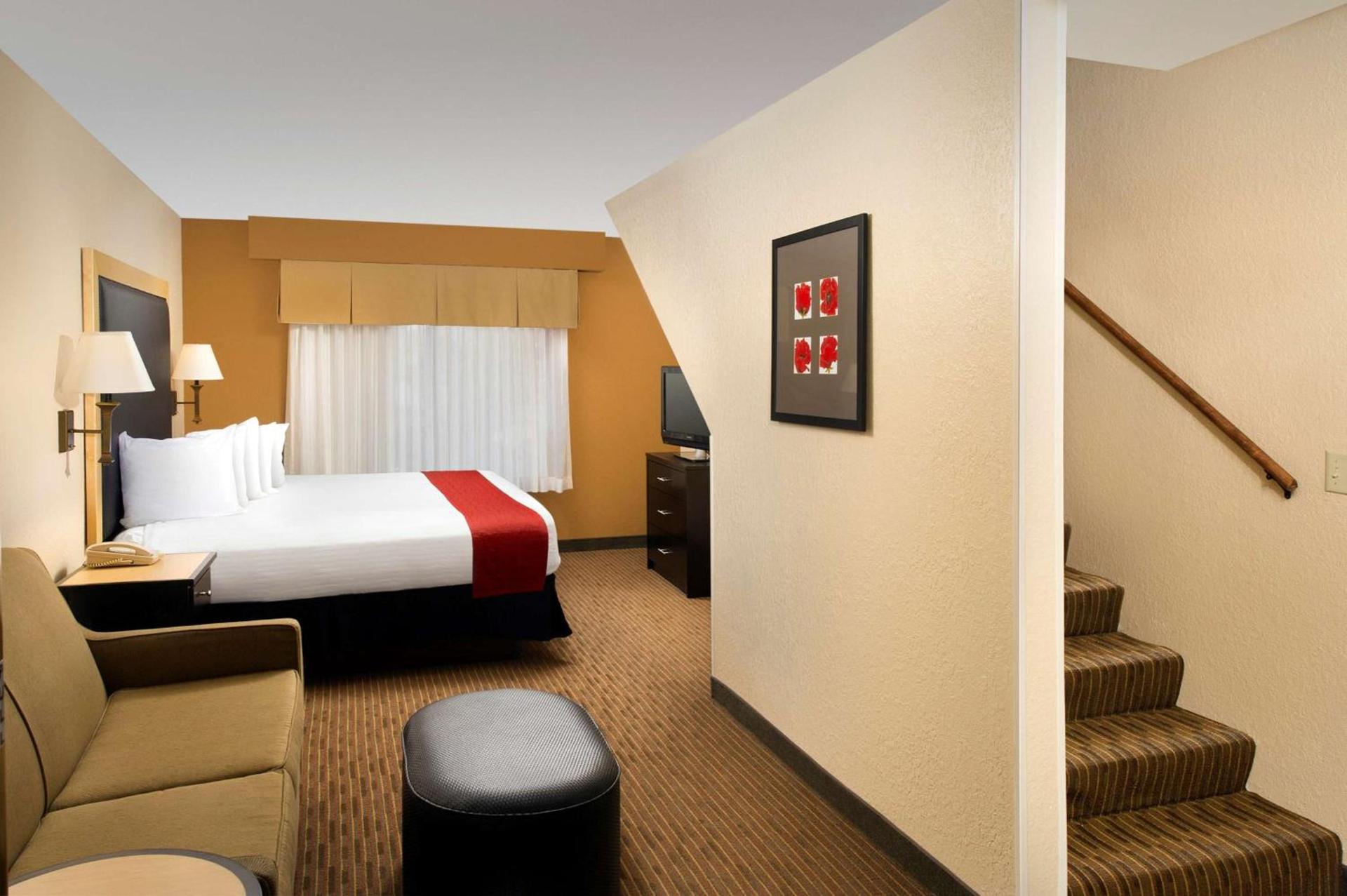 Best Western Alamo Suites photo 13