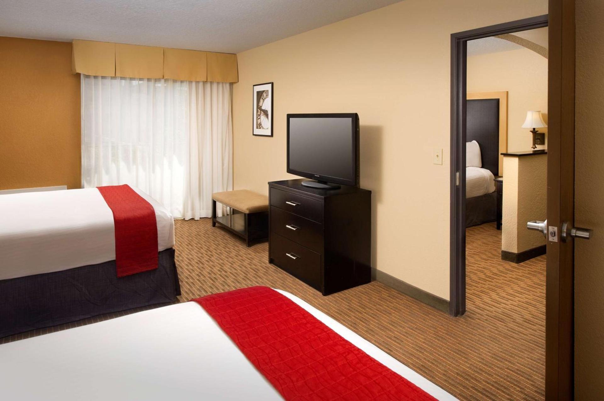 Best Western Alamo Suites photo 5