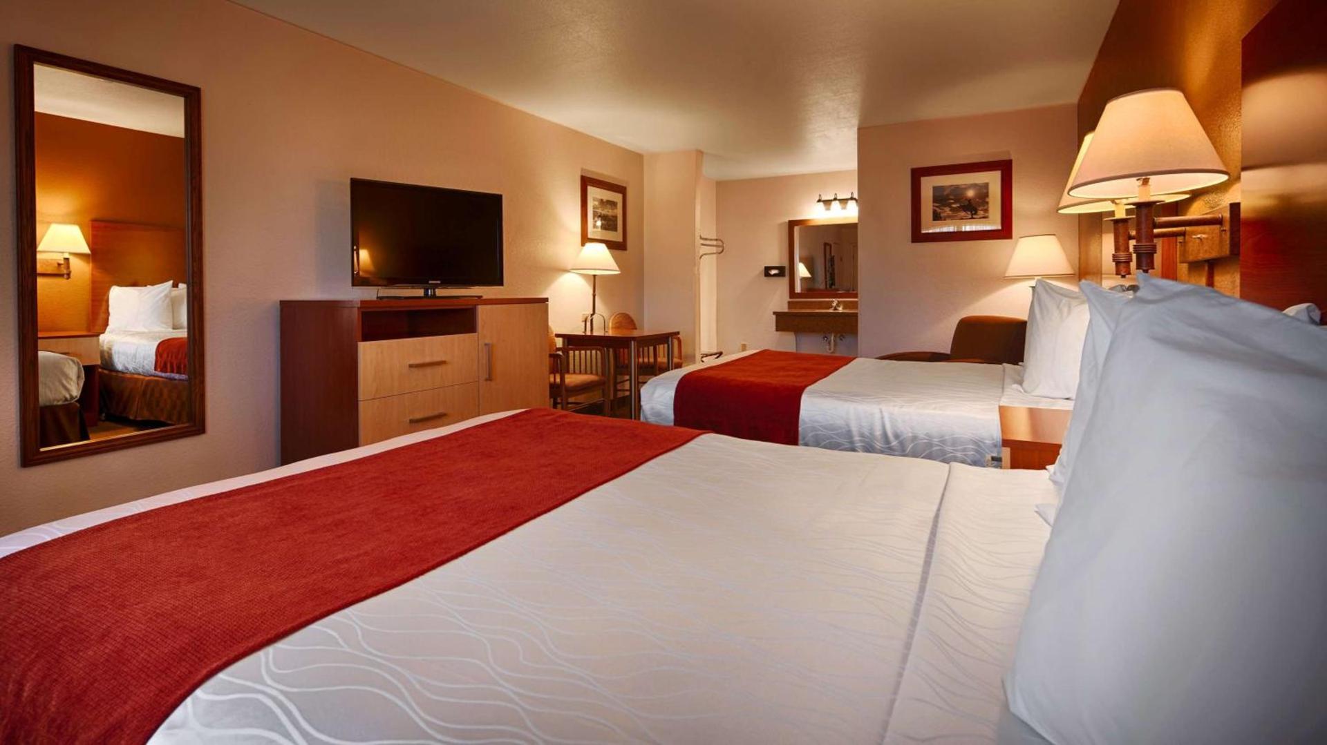 Best Western Discovery Inn photo 12