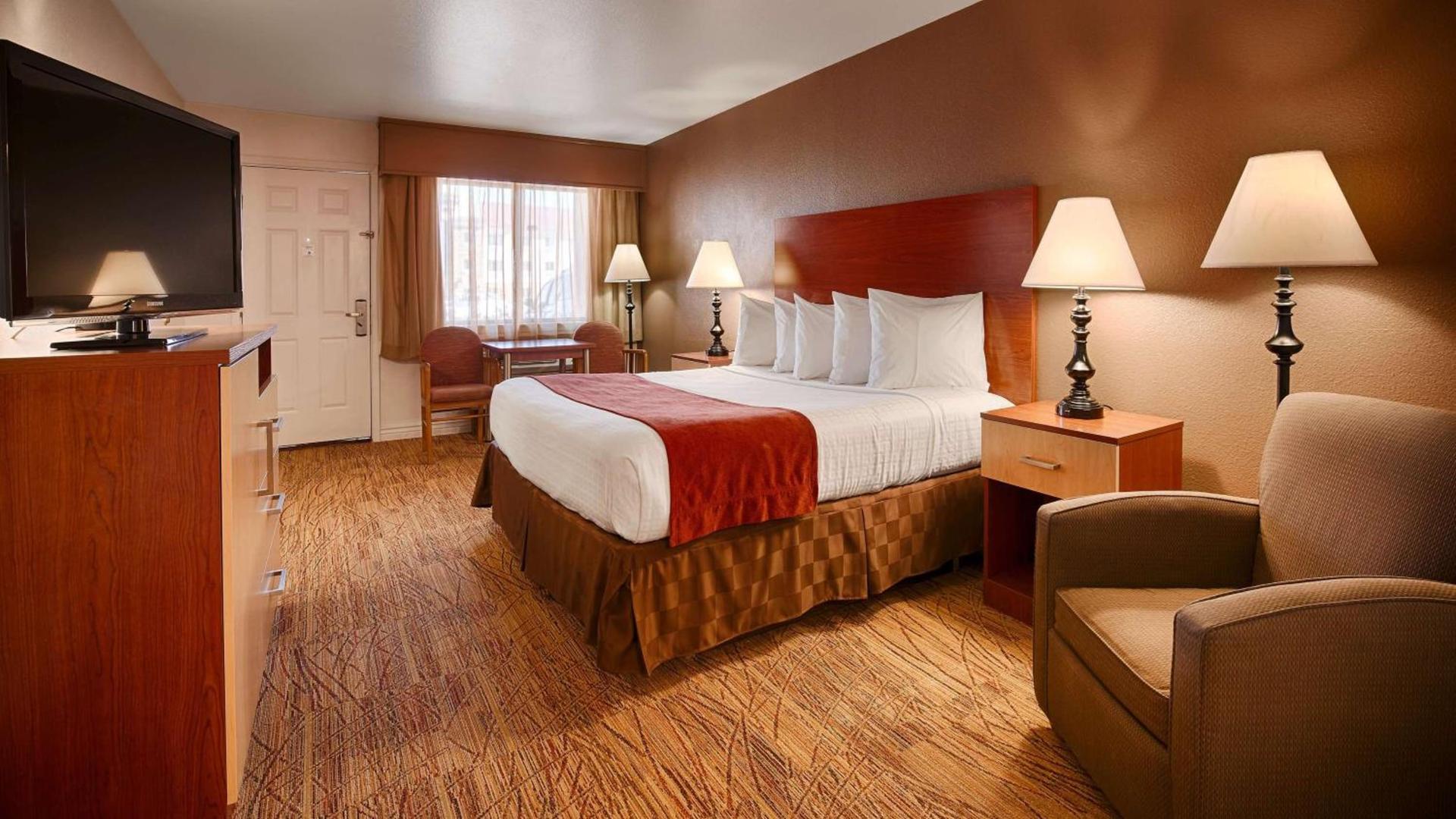 Best Western Discovery Inn photo 16