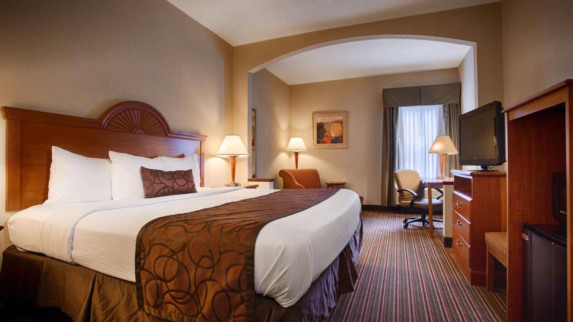 Best Western Plus Edison Inn photo 4