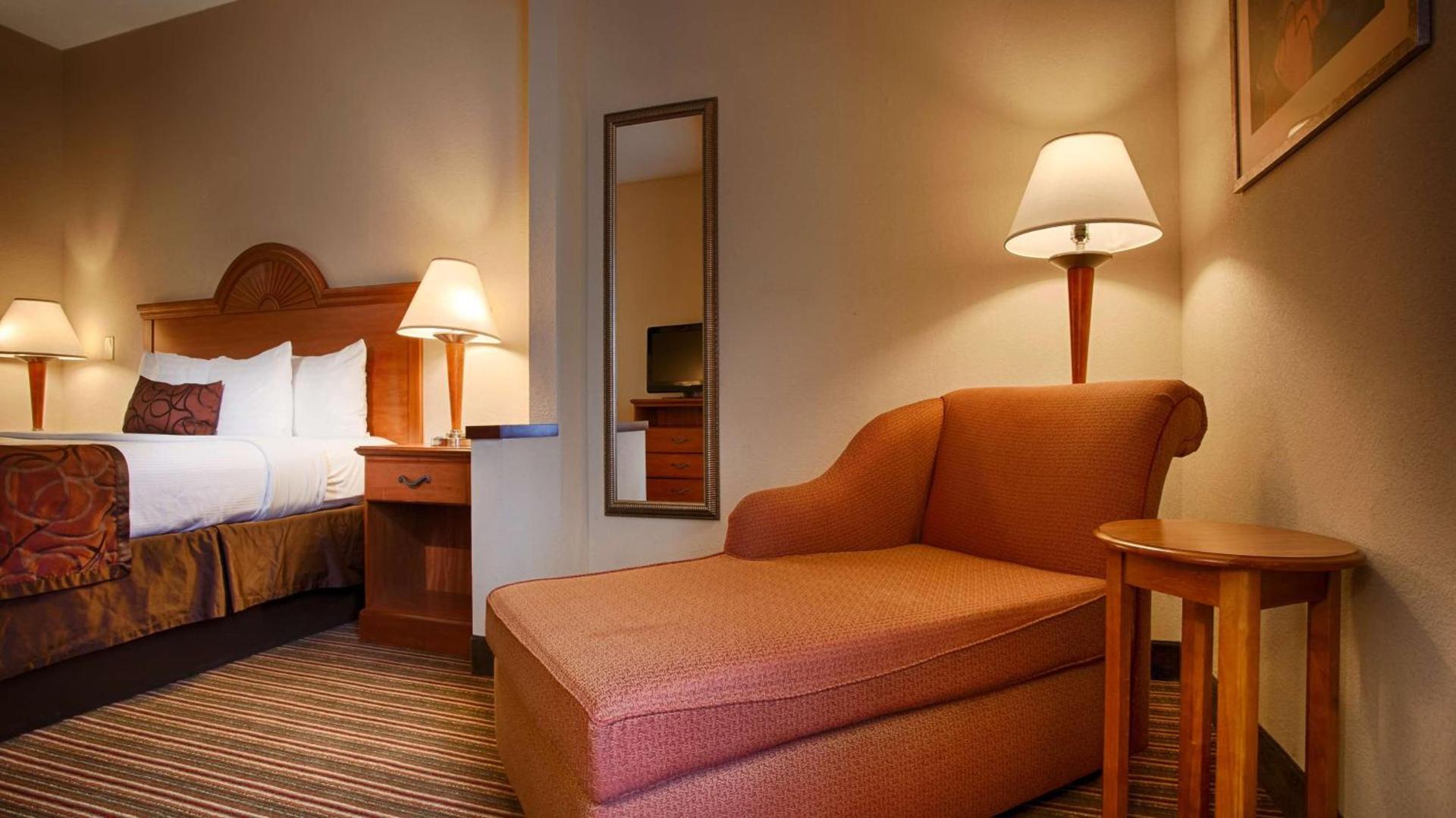 Best Western Plus Edison Inn photo 8