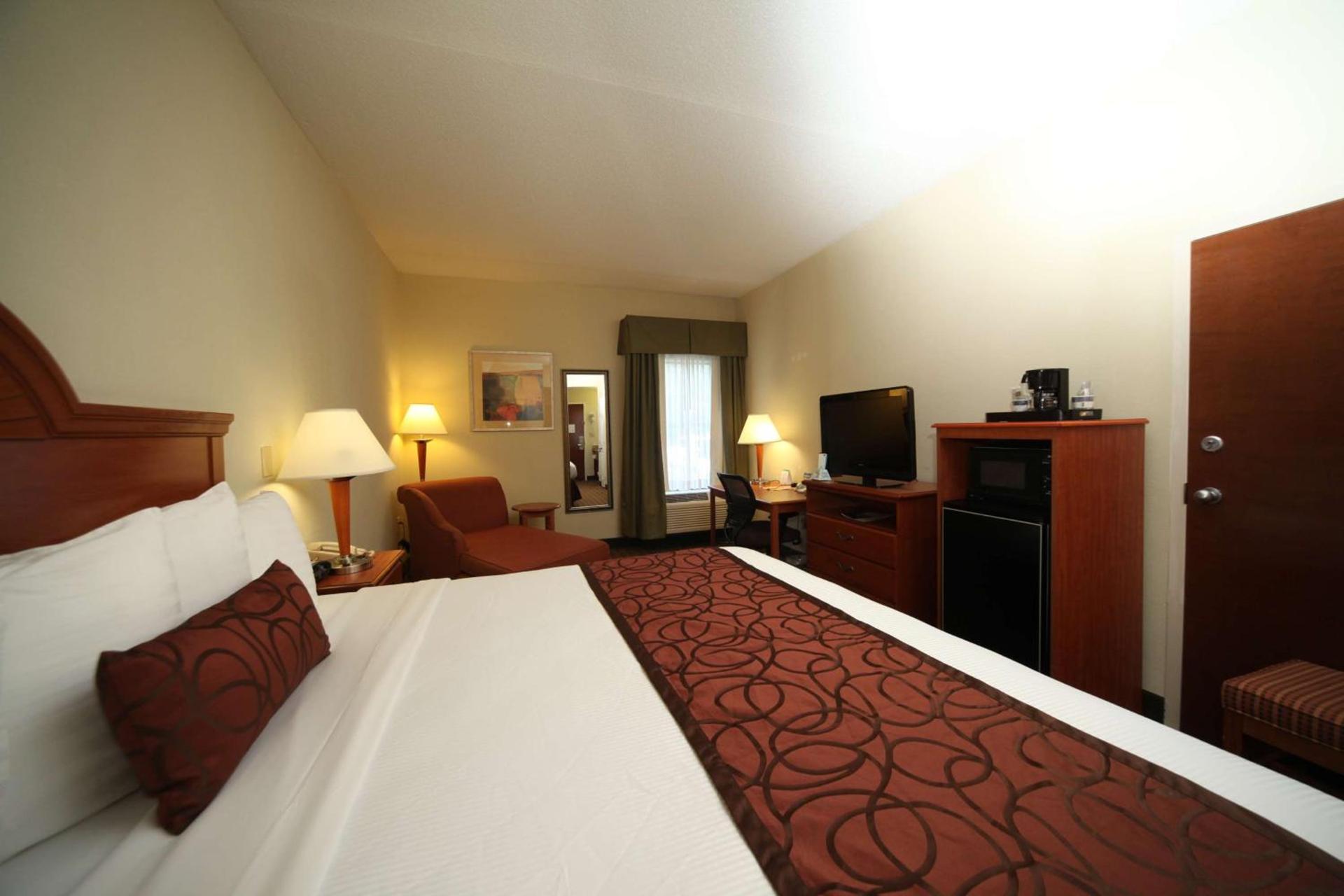 Best Western Plus Edison Inn photo 6