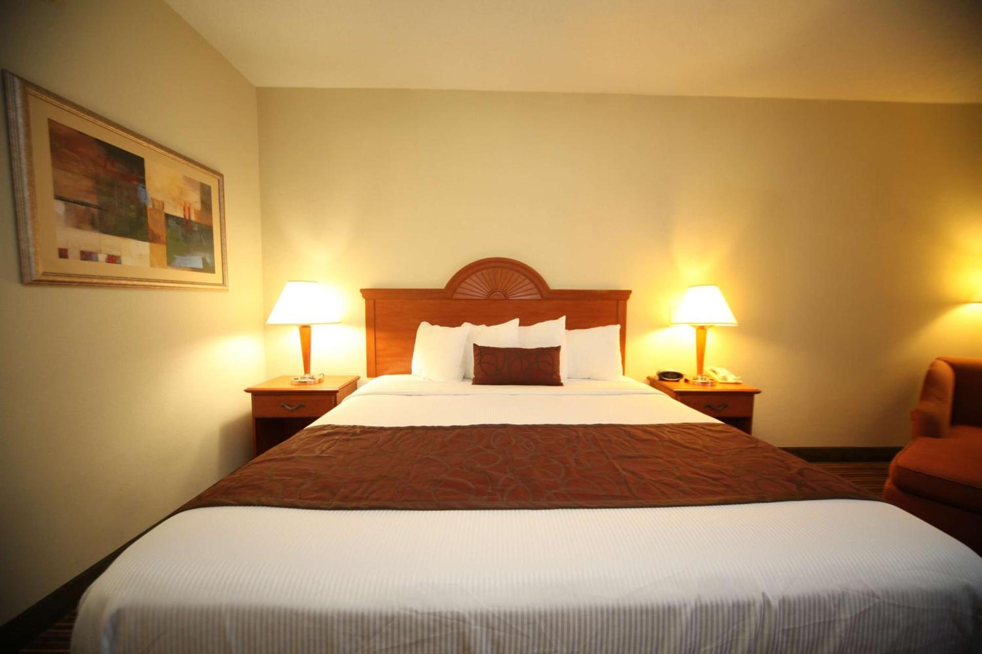 Best Western Plus Edison Inn photo 10