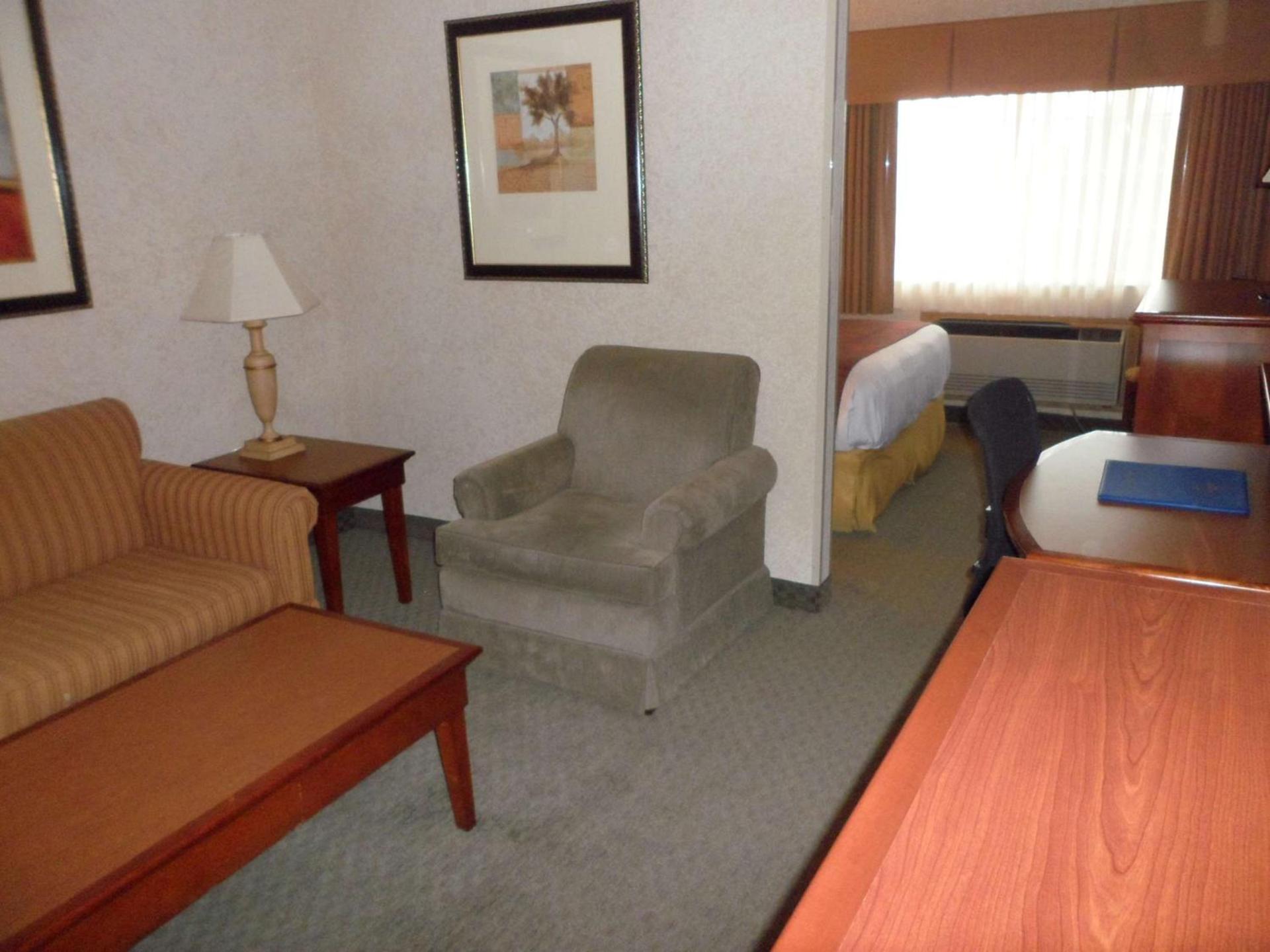 Best Western Plus Rama Inn photo 38
