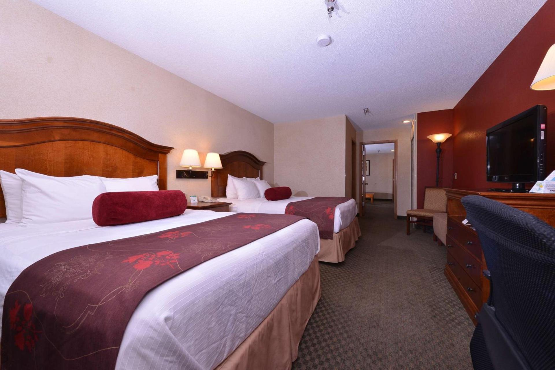 Best Western Plus Rama Inn photo 31