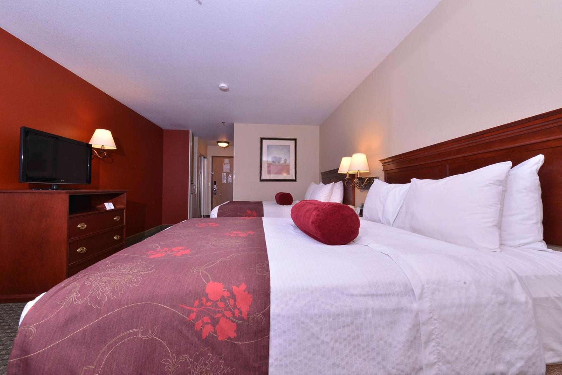 Best Western Plus Rama Inn photo 27
