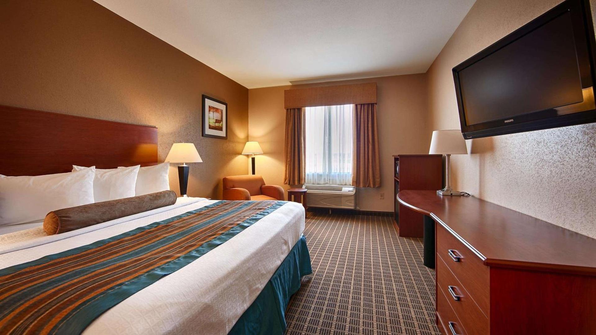 Best Western Orange Inn & Suites photo 18