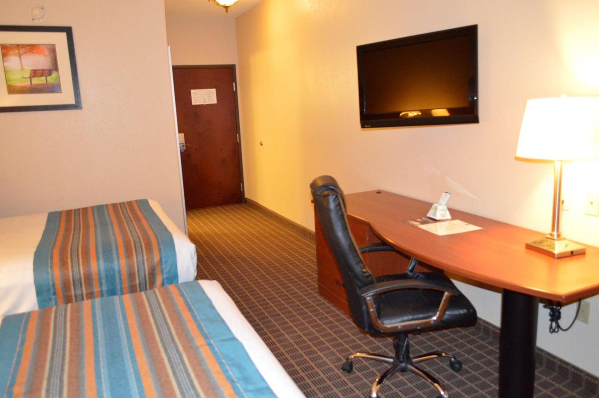 Best Western Orange Inn & Suites photo 14