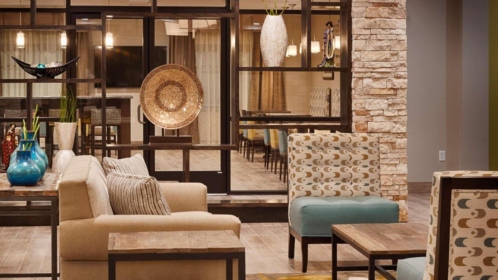 Best Western Plus College Station Inn & Suites photo 12