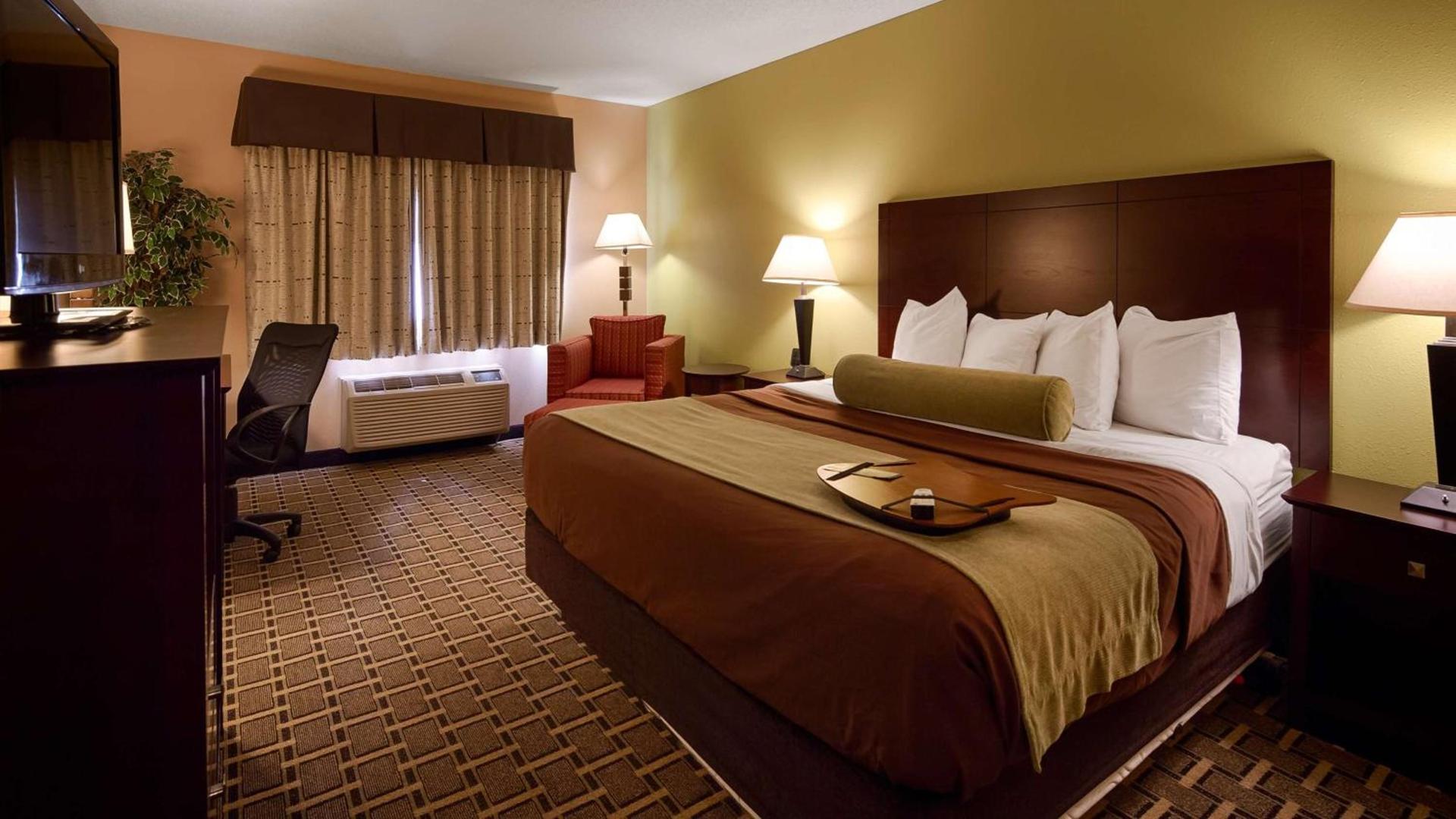 Best Western PLUS Executive Inn photo 9