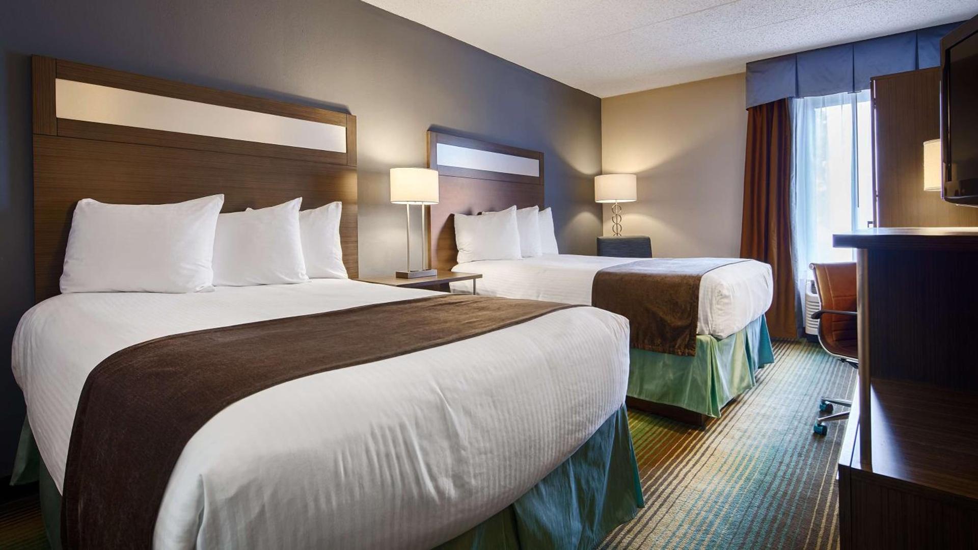 Best Western O'Hare/Elk Grove Hotel photo 2