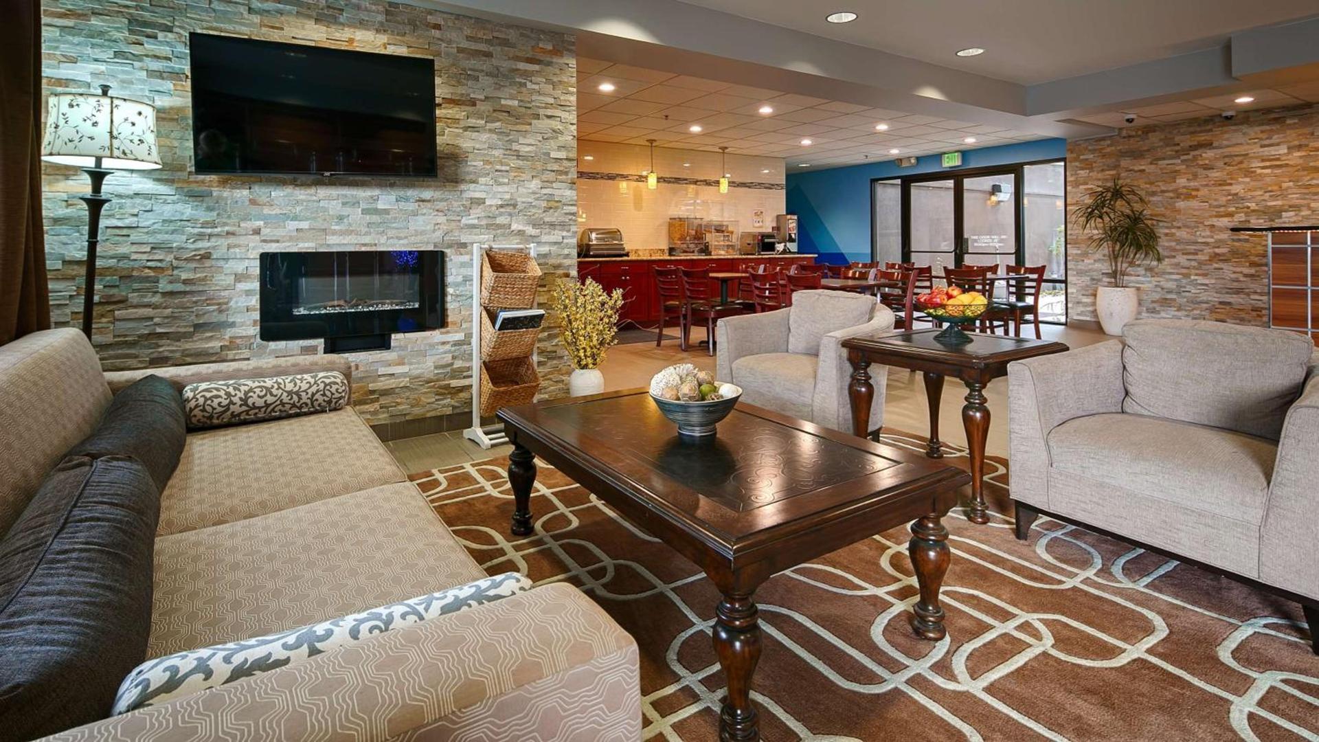 Best Western Sky Valley Inn photo 2