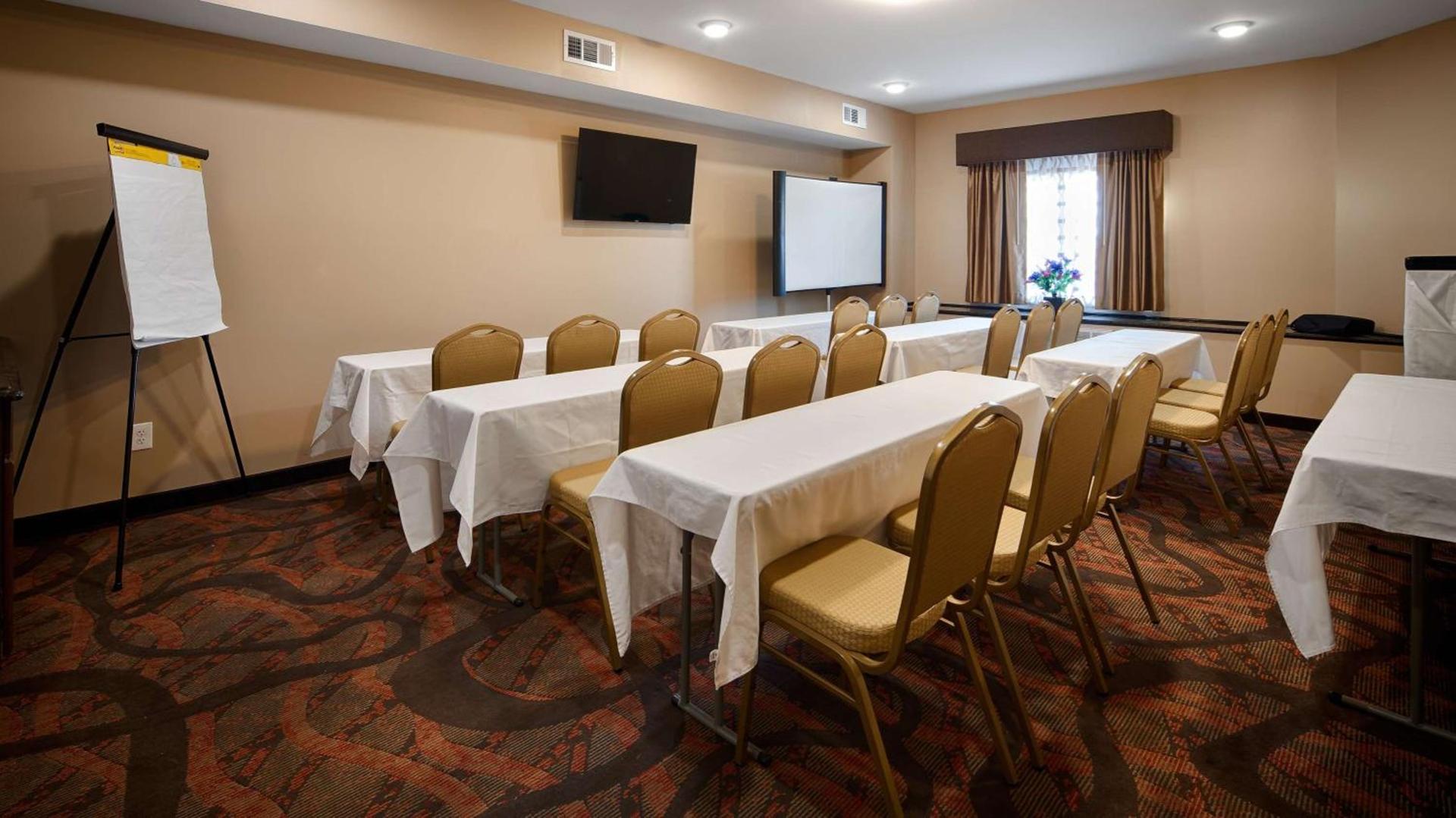 Best Western Plus Crawfordsville Hotel photo 11