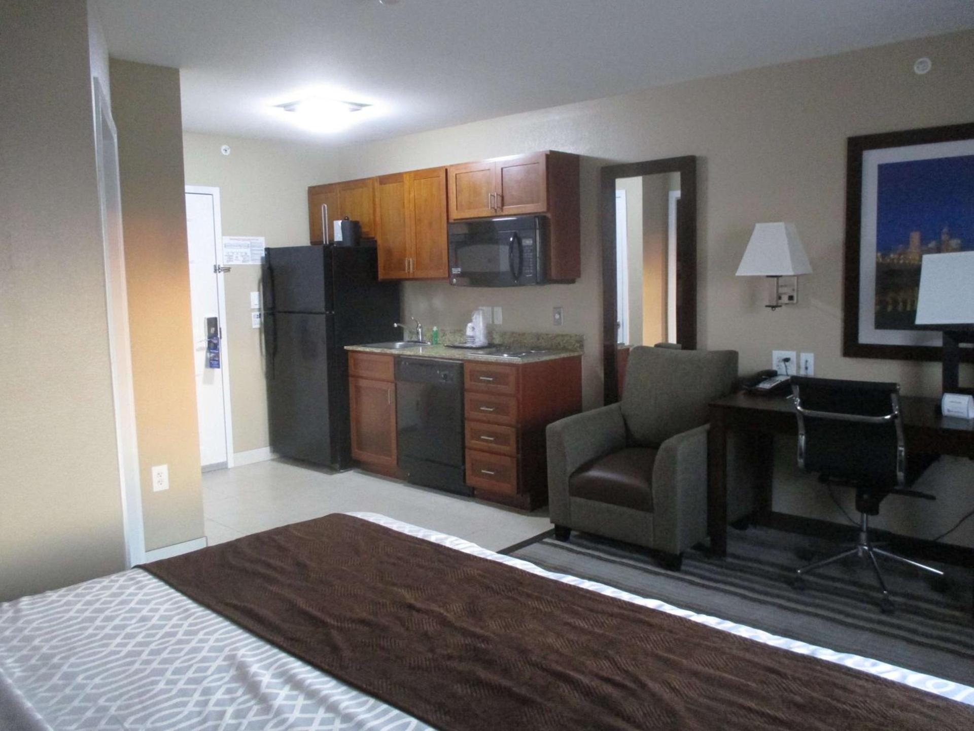 Best Western Plus Crawfordsville Hotel photo 21