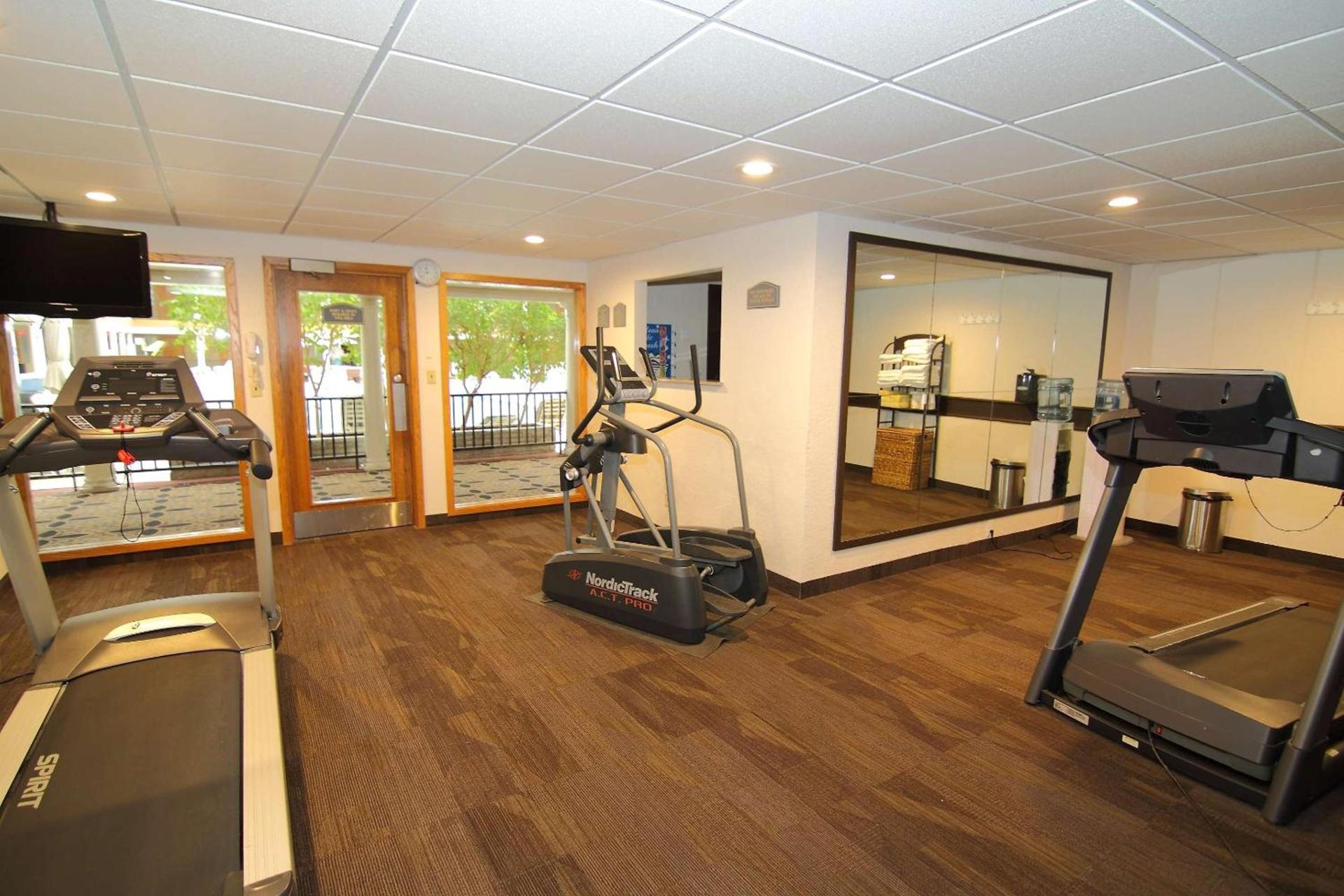 Best Western Green Bay Inn and Conference Center photo 16