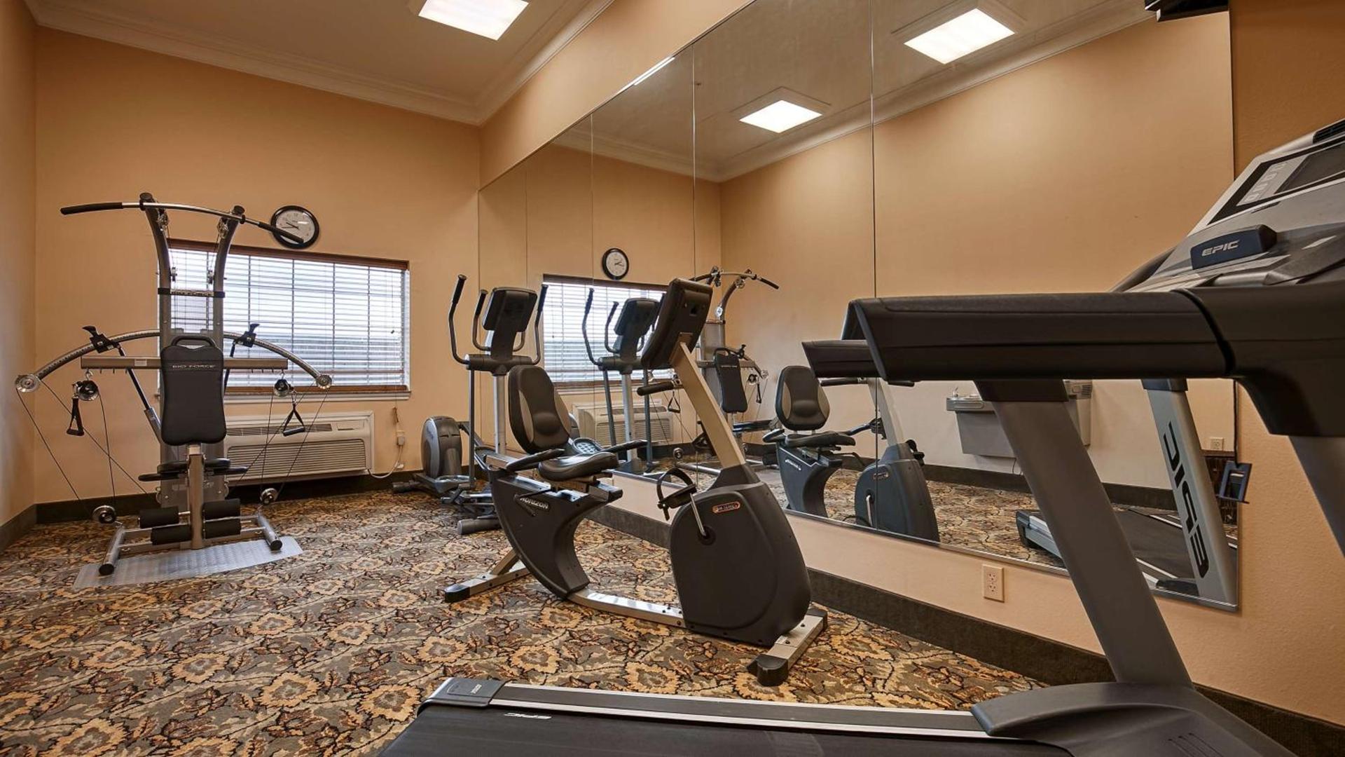Best Western Plus New Caney Inn & Suites photo 15