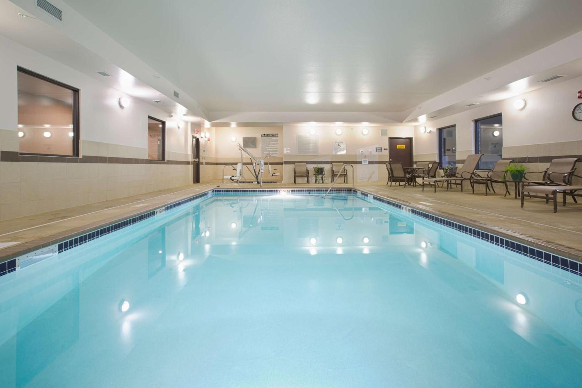 Best Western Plus Lincoln Inn & Suites photo 22