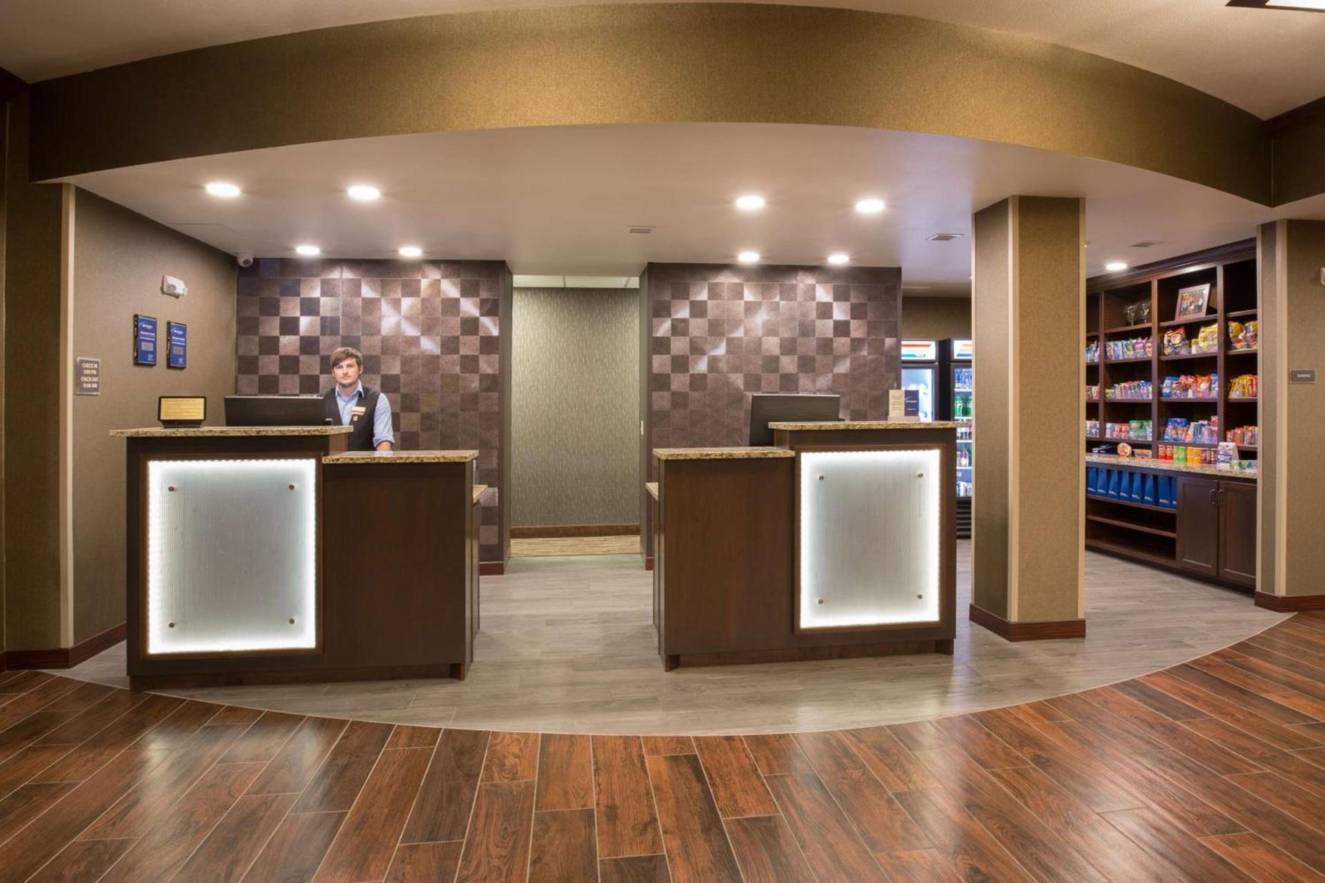 Best Western Plus Lincoln Inn & Suites photo 3