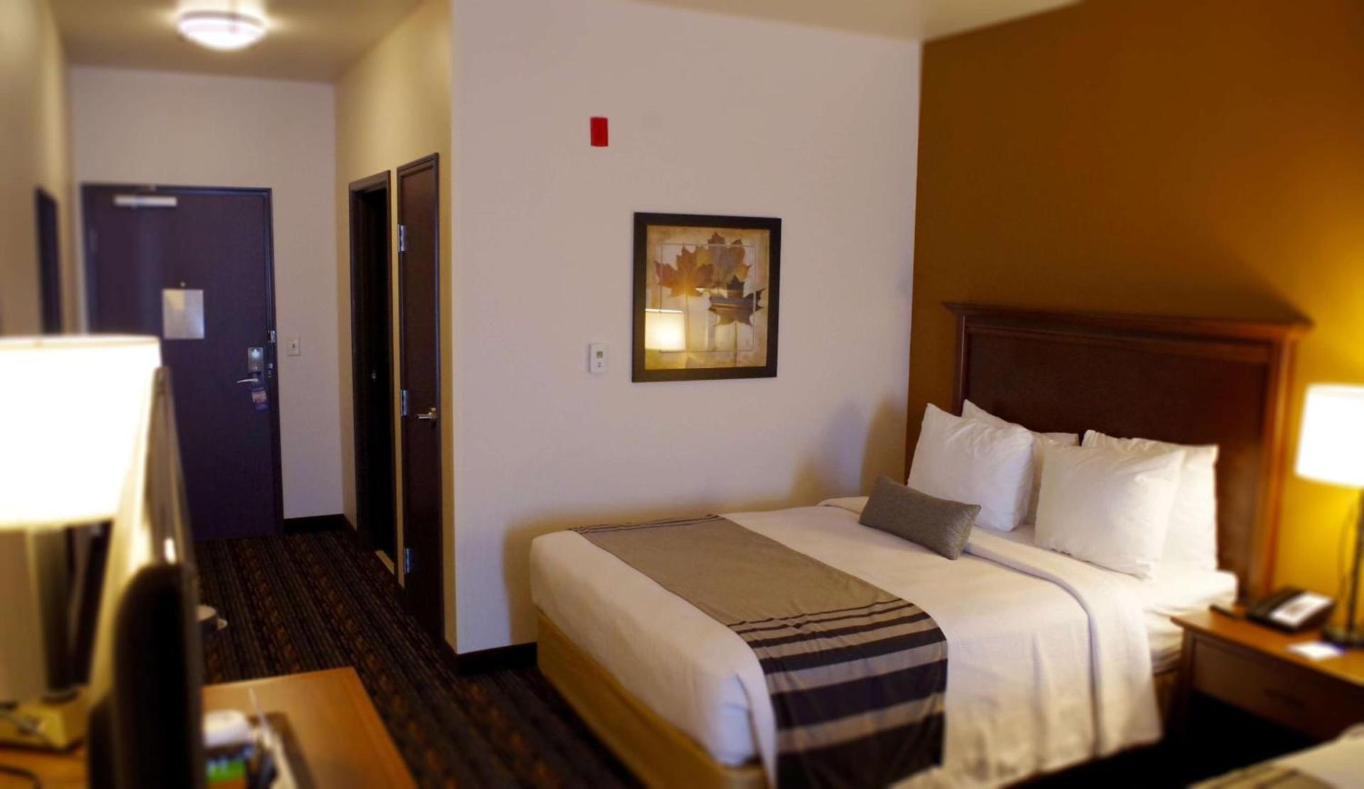 Best Western Plus Lincoln Inn & Suites photo 15