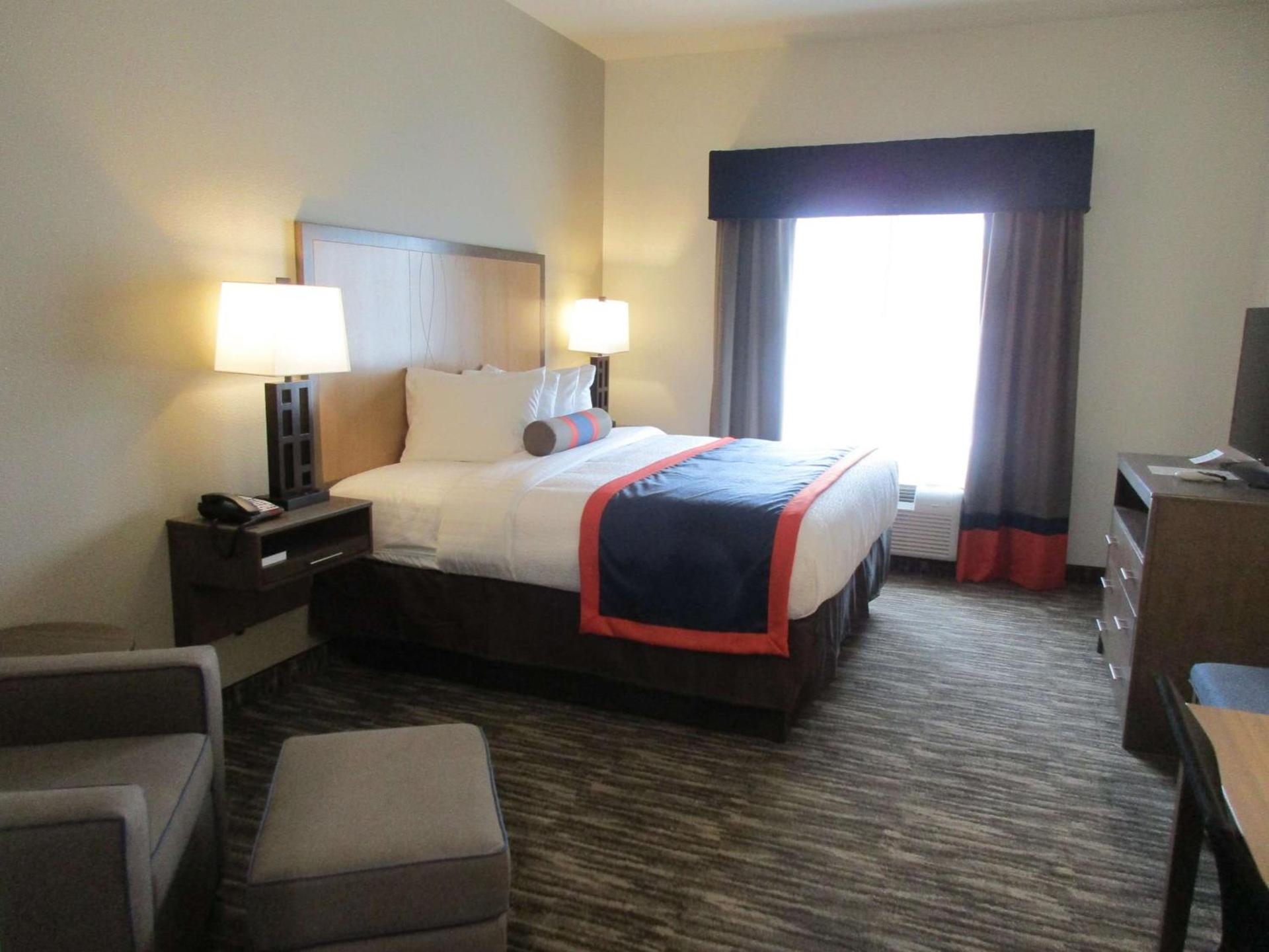 Best Western Plus Ardmore Inn & Suites photo 16