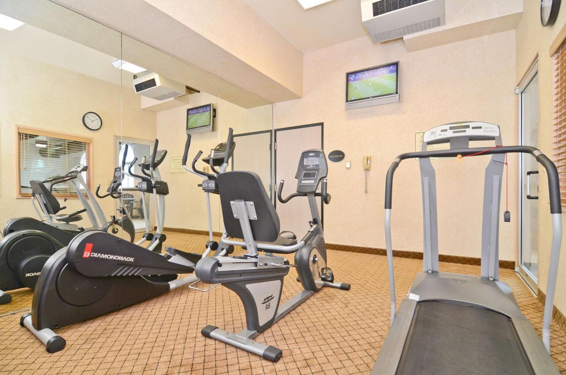 Best Western Macomb Inn photo 2