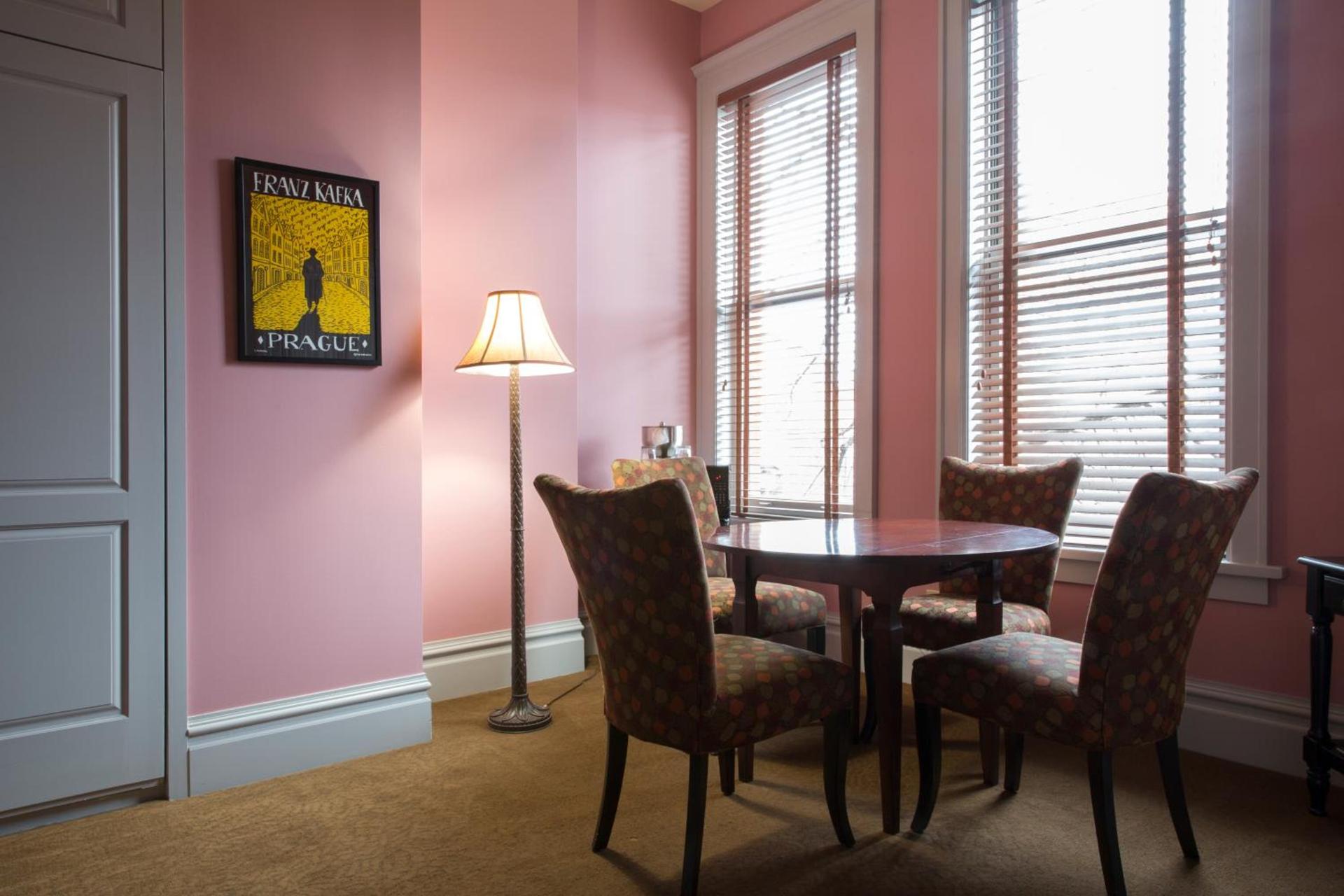 Montvale Hotel photo 65