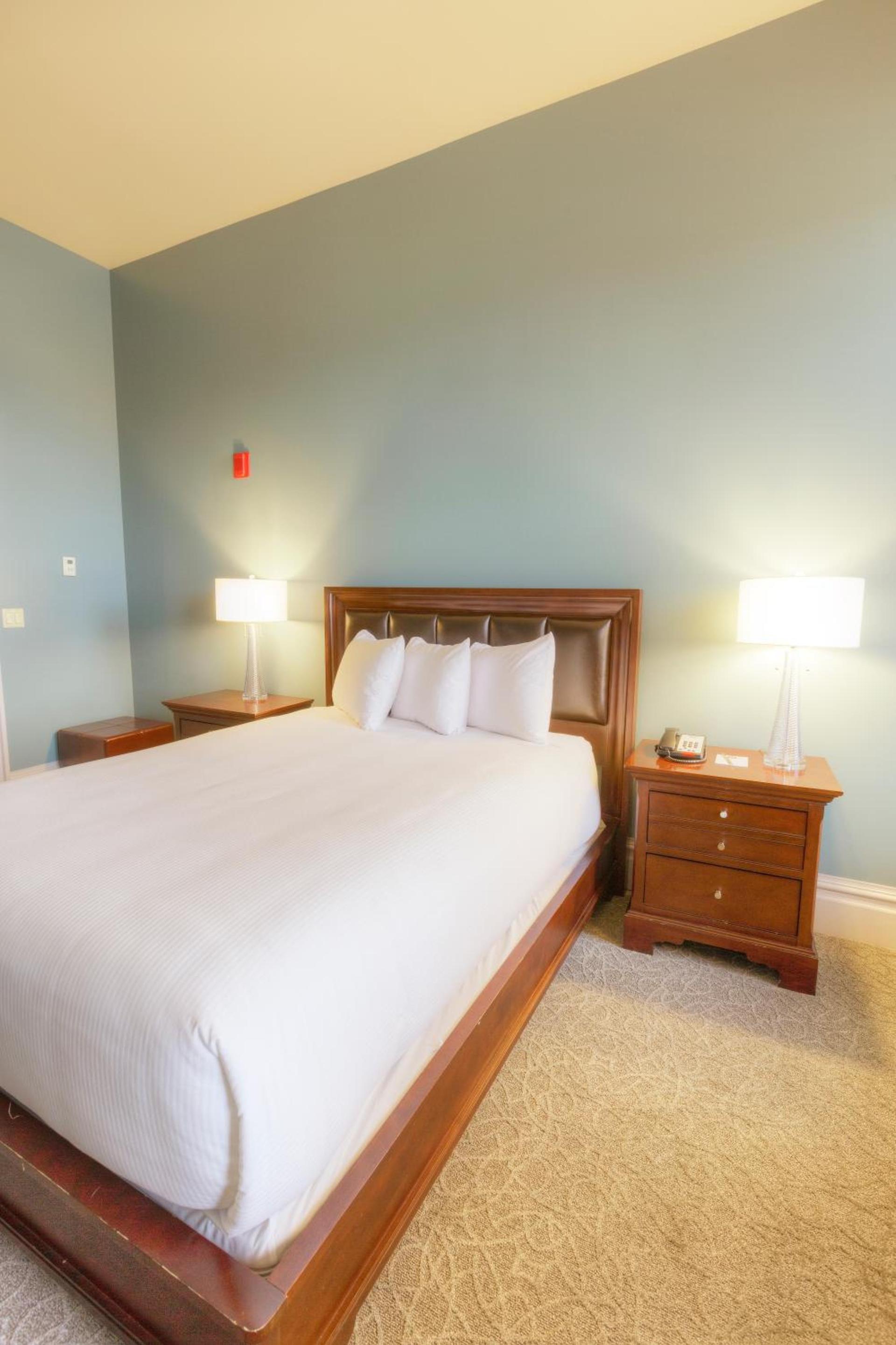 Montvale Hotel photo 49