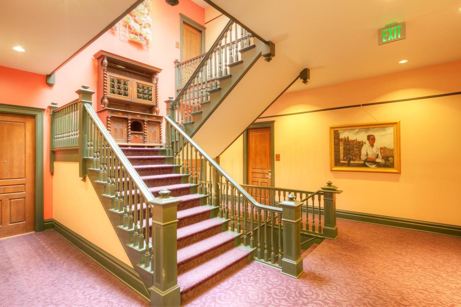 Montvale Hotel photo 41