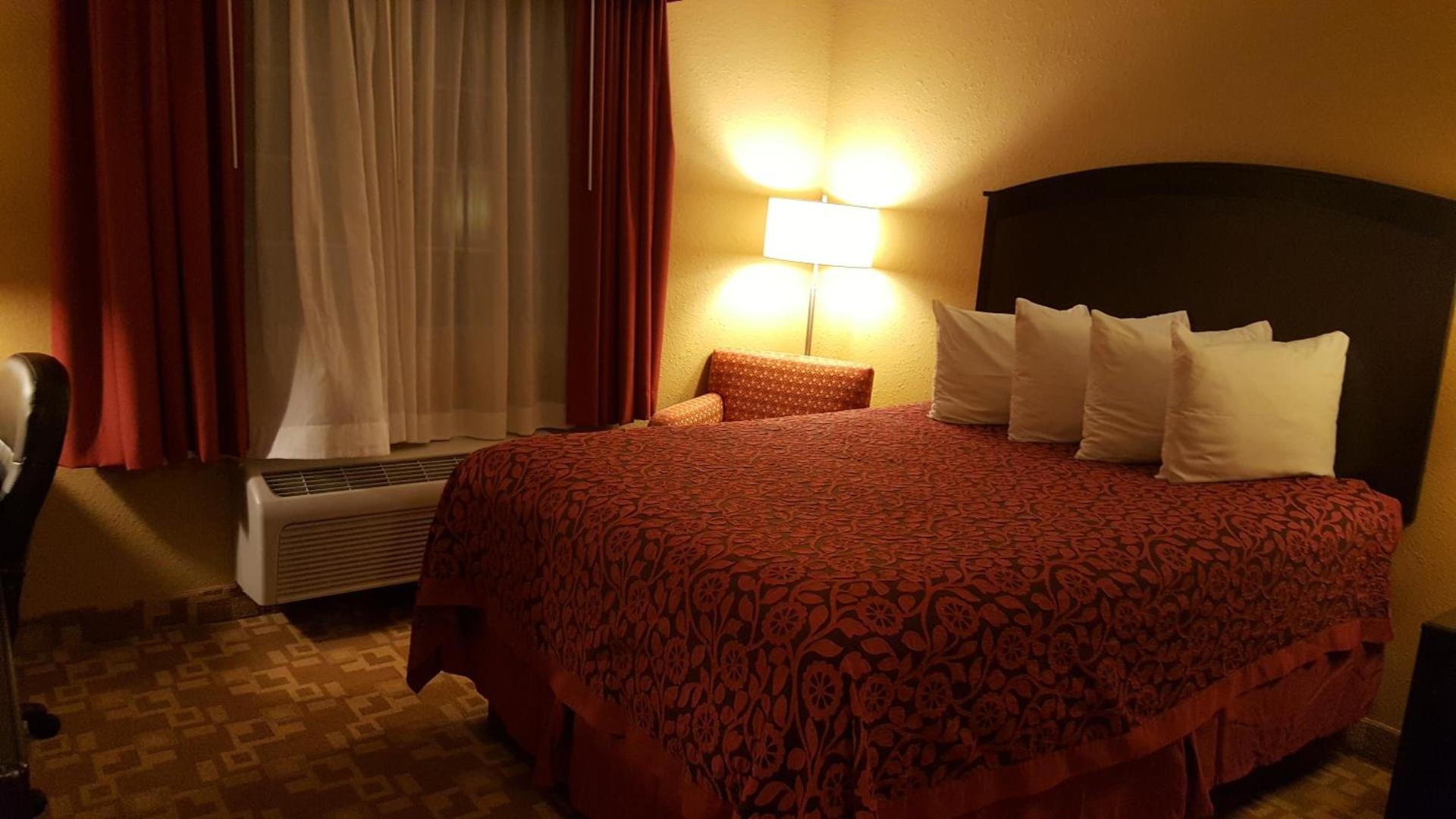 Days Inn by Wyndham Central City photo 14