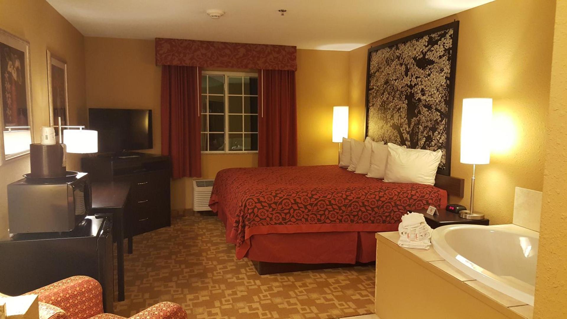 Days Inn by Wyndham Central City photo 17