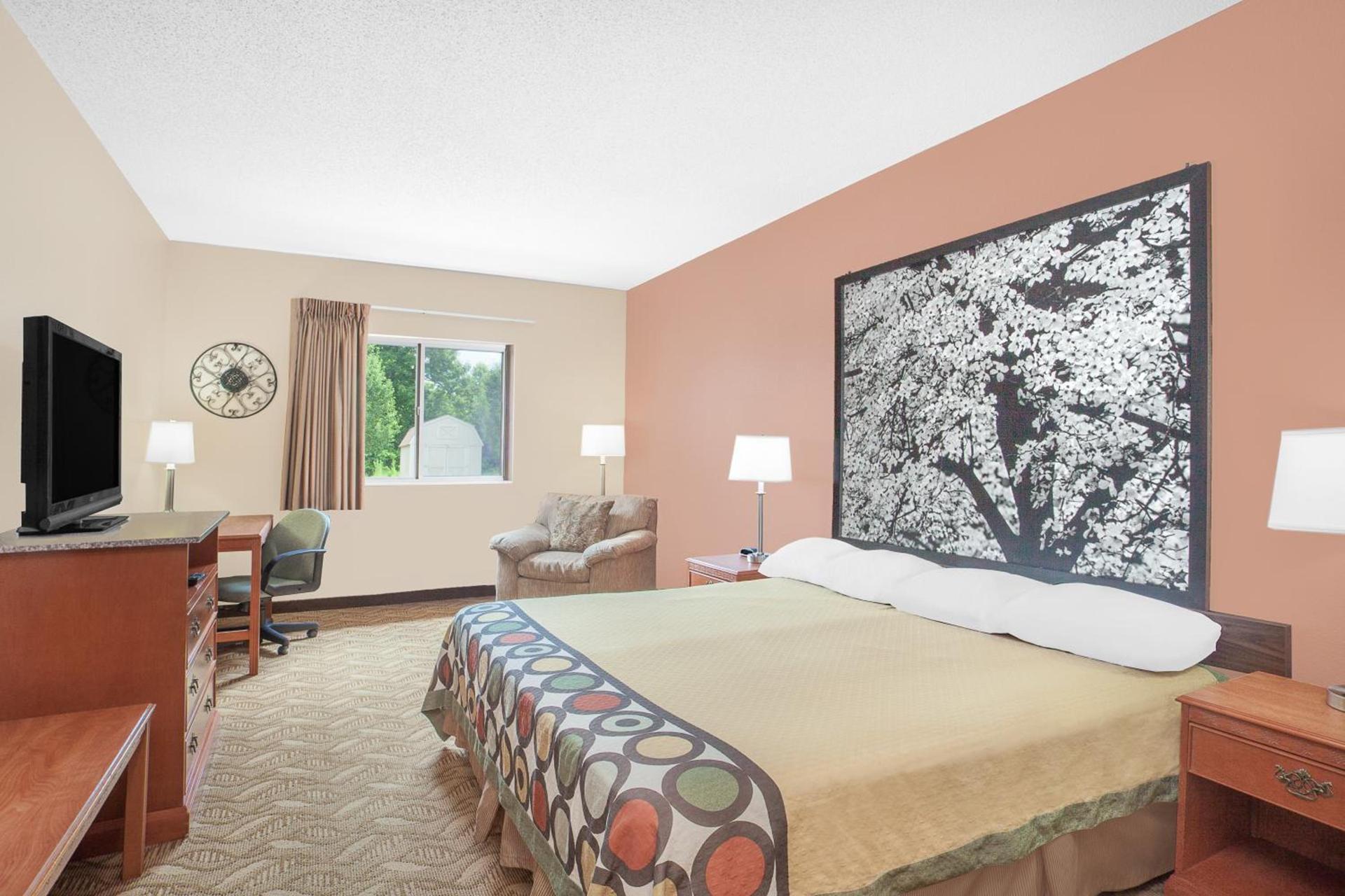 Super 8 by Wyndham Central City photo 32