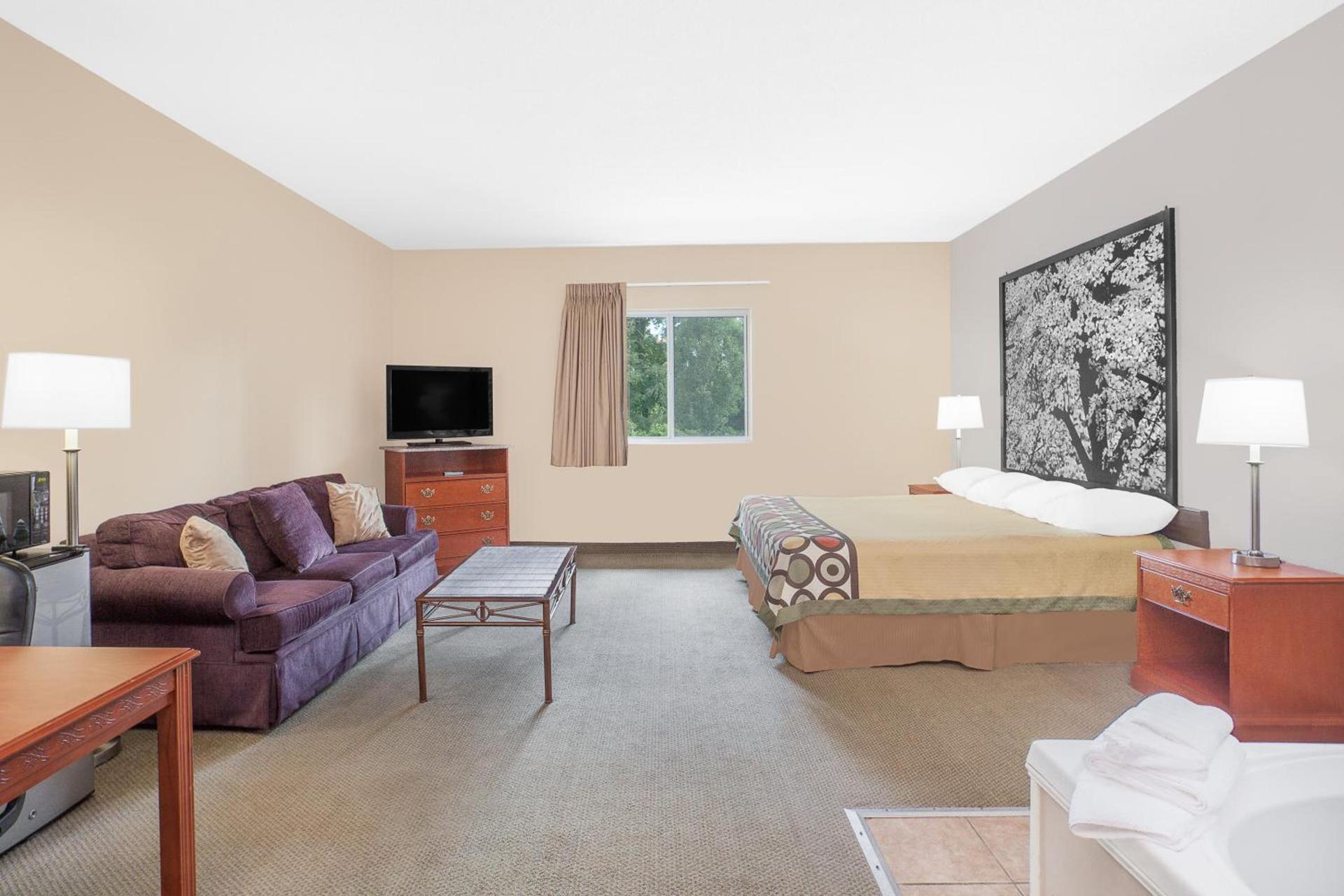 Super 8 by Wyndham Central City photo 29