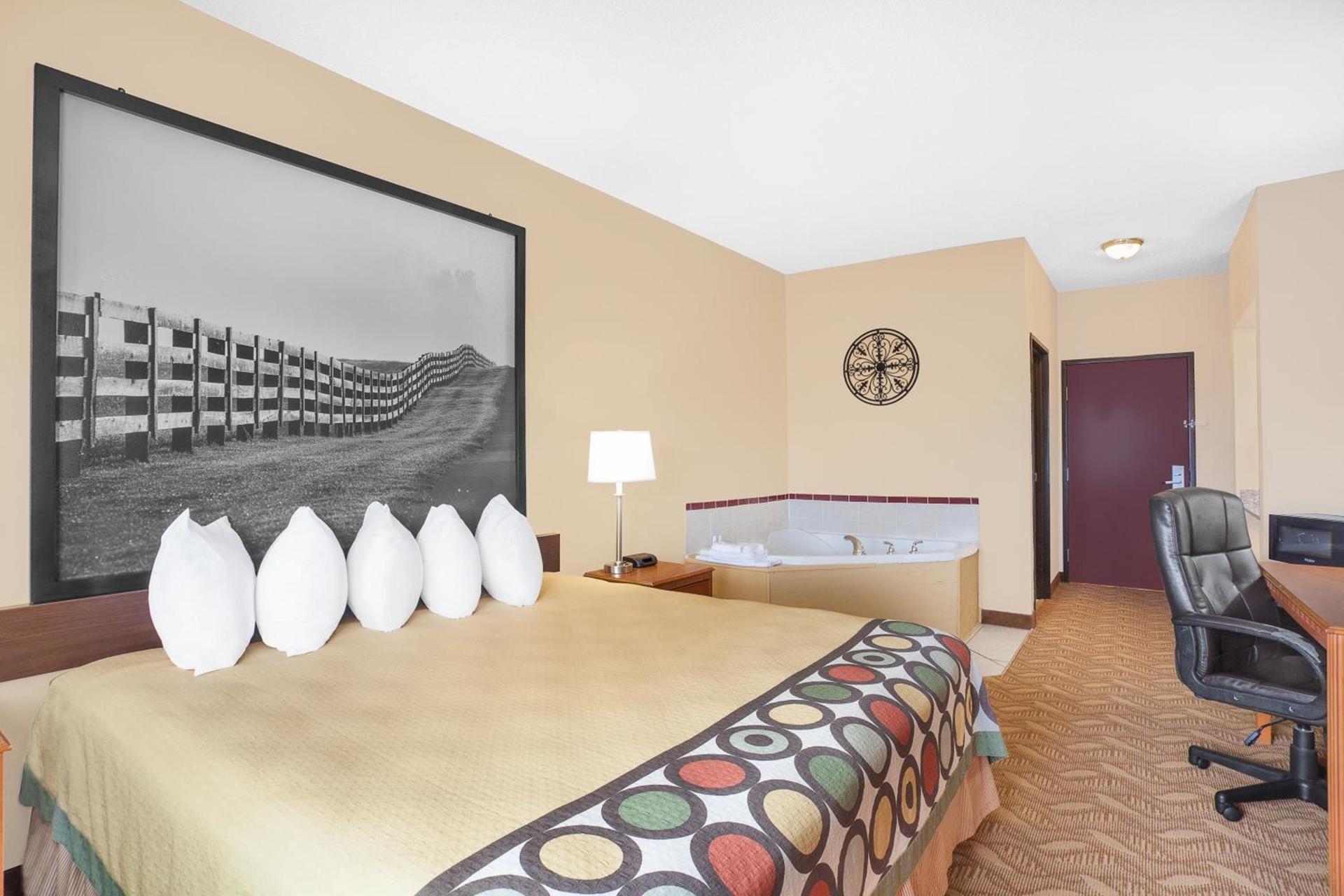 Super 8 by Wyndham Central City photo 30