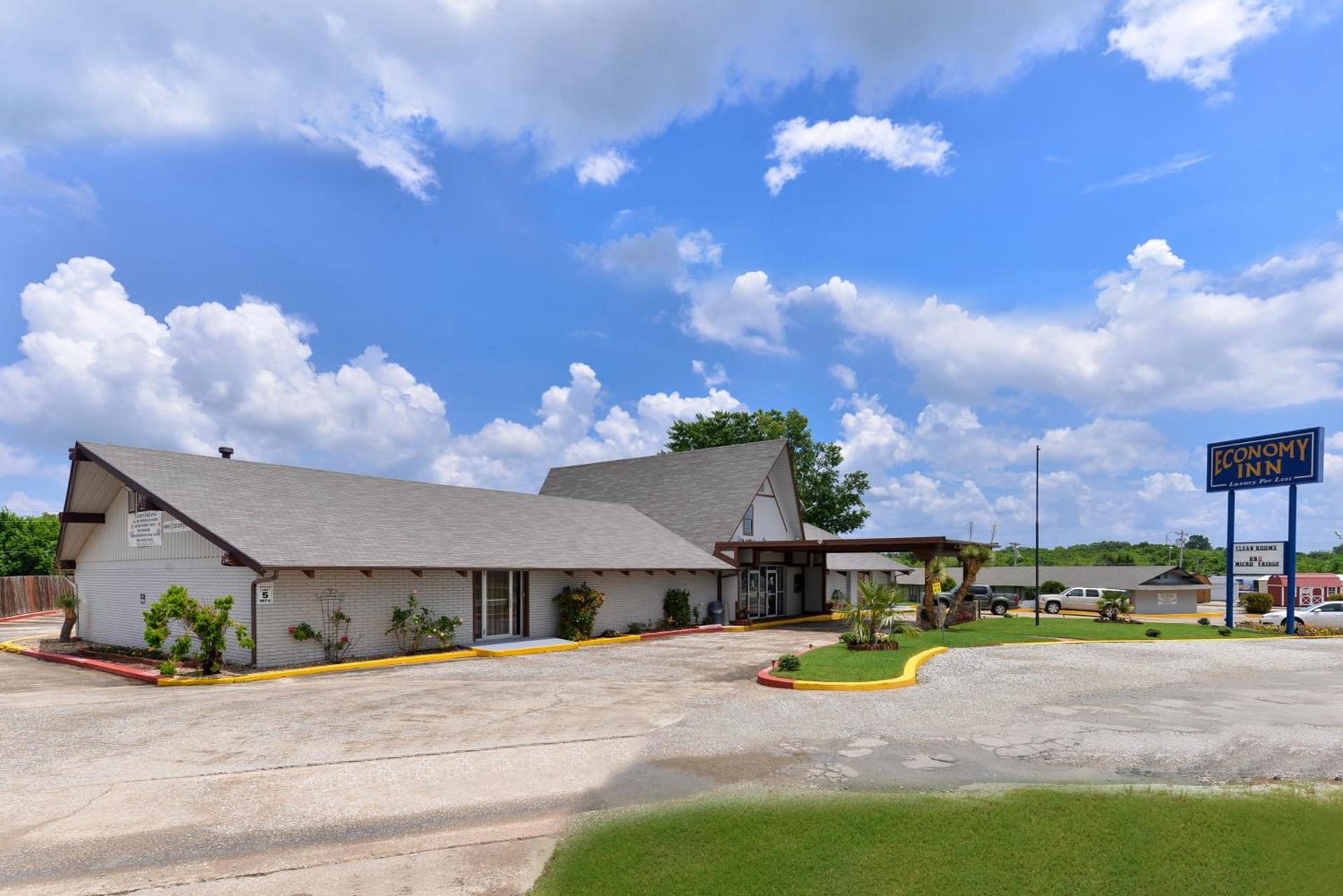 Economy Inn Ardmore photo 6