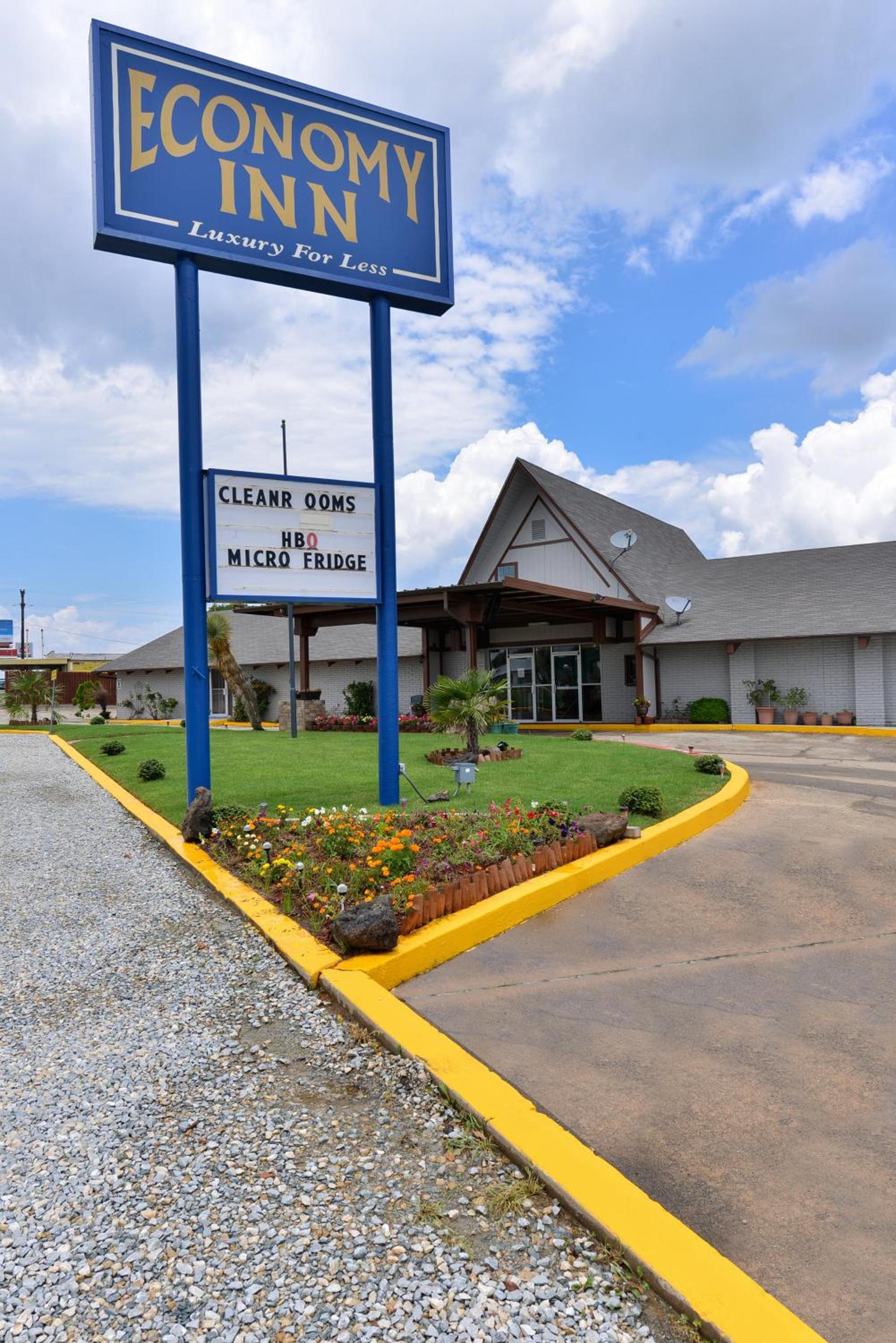 Economy Inn Ardmore photo 14