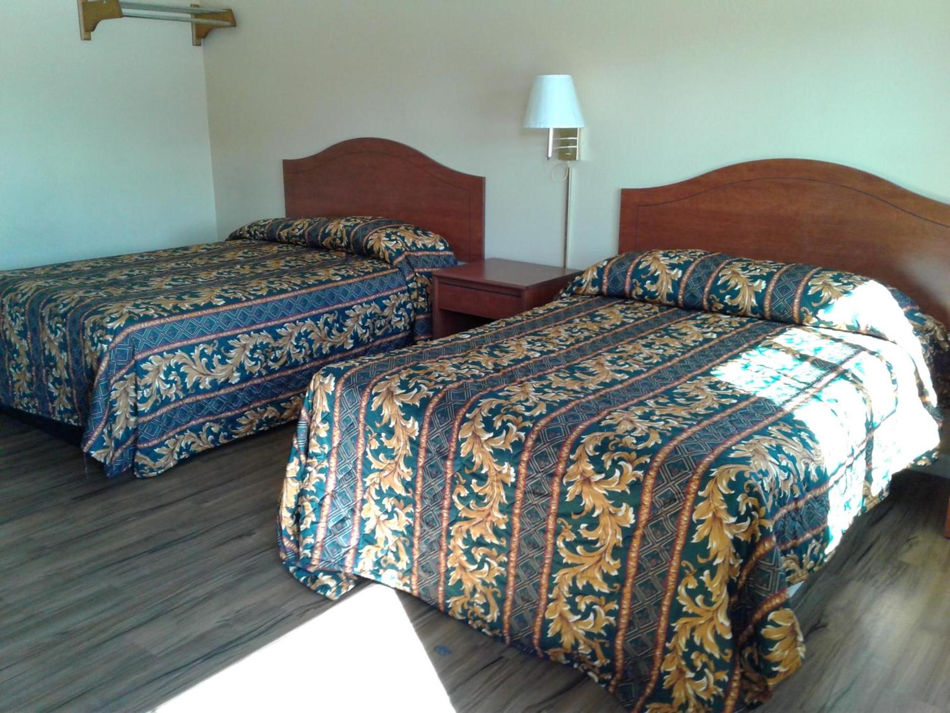 Desert Inn Motel photo 13