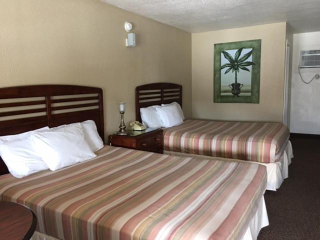 Dinner Bell Motel photo 9