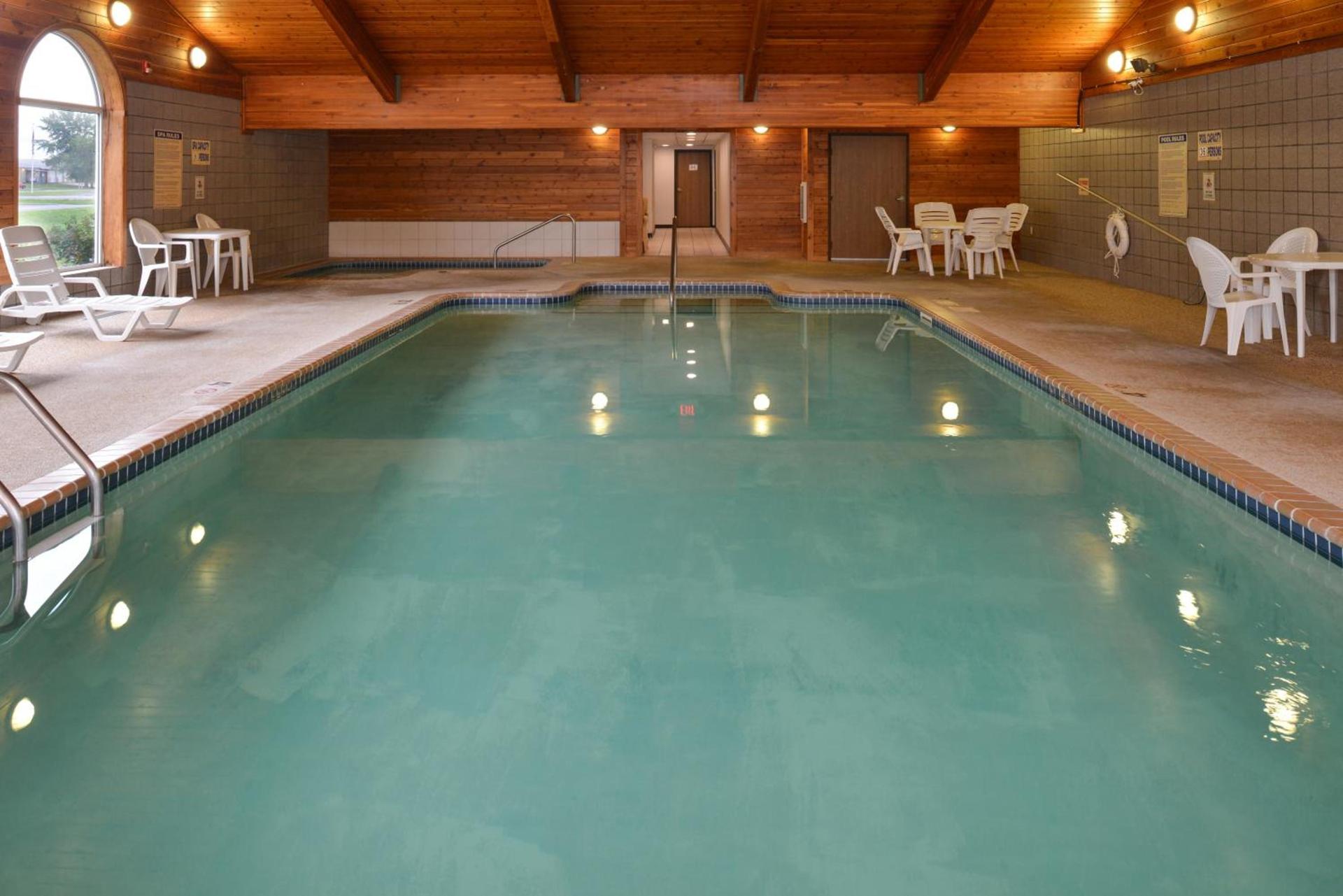 HomeTown Inn photo 10