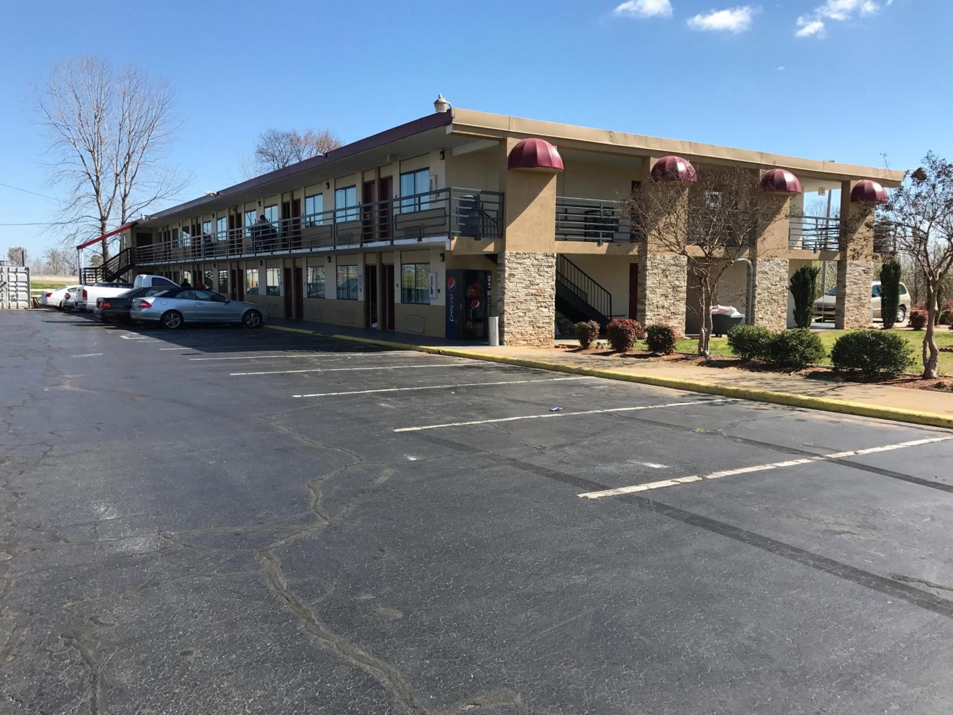 Royal Regency Inn photo 27