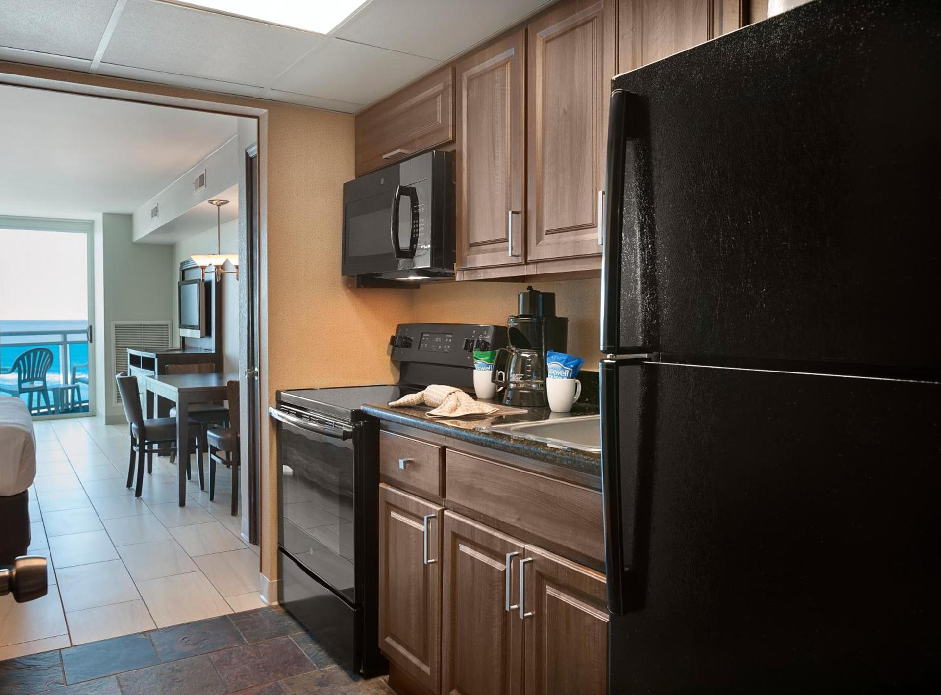 Captain's Quarters Resort photo 12