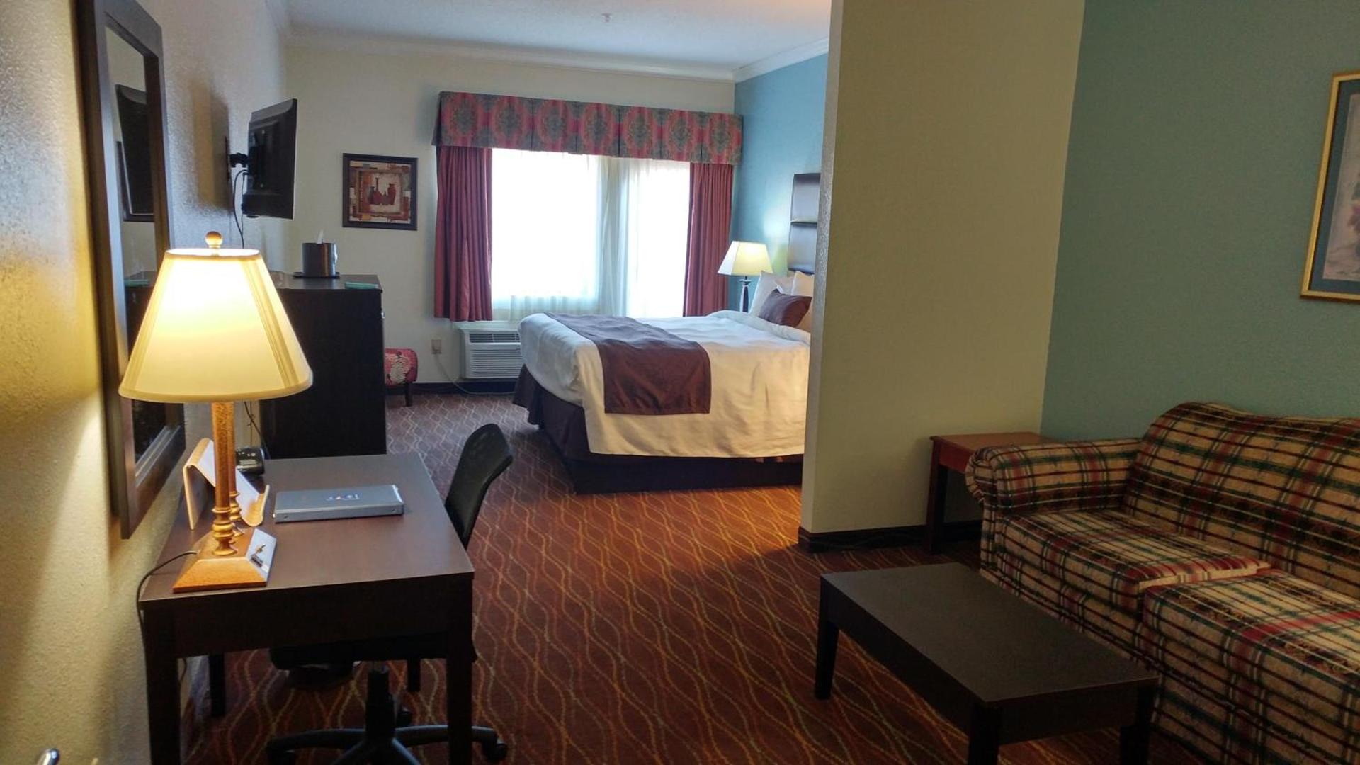 Baymont by Wyndham Helen photo 19