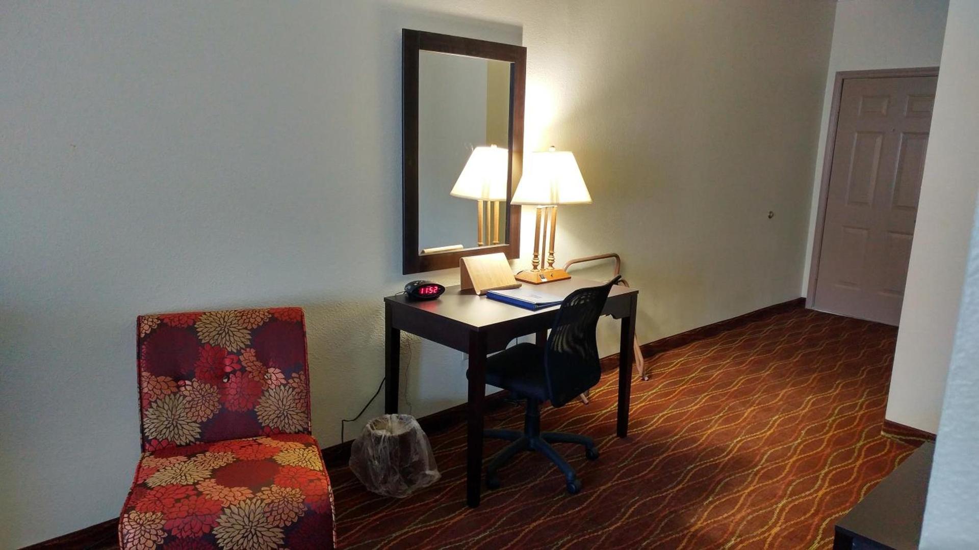 Baymont by Wyndham Helen photo 25