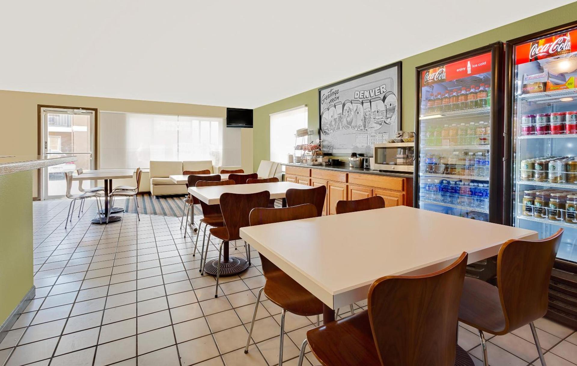 Super 8 by Wyndham Denver Central photo 19