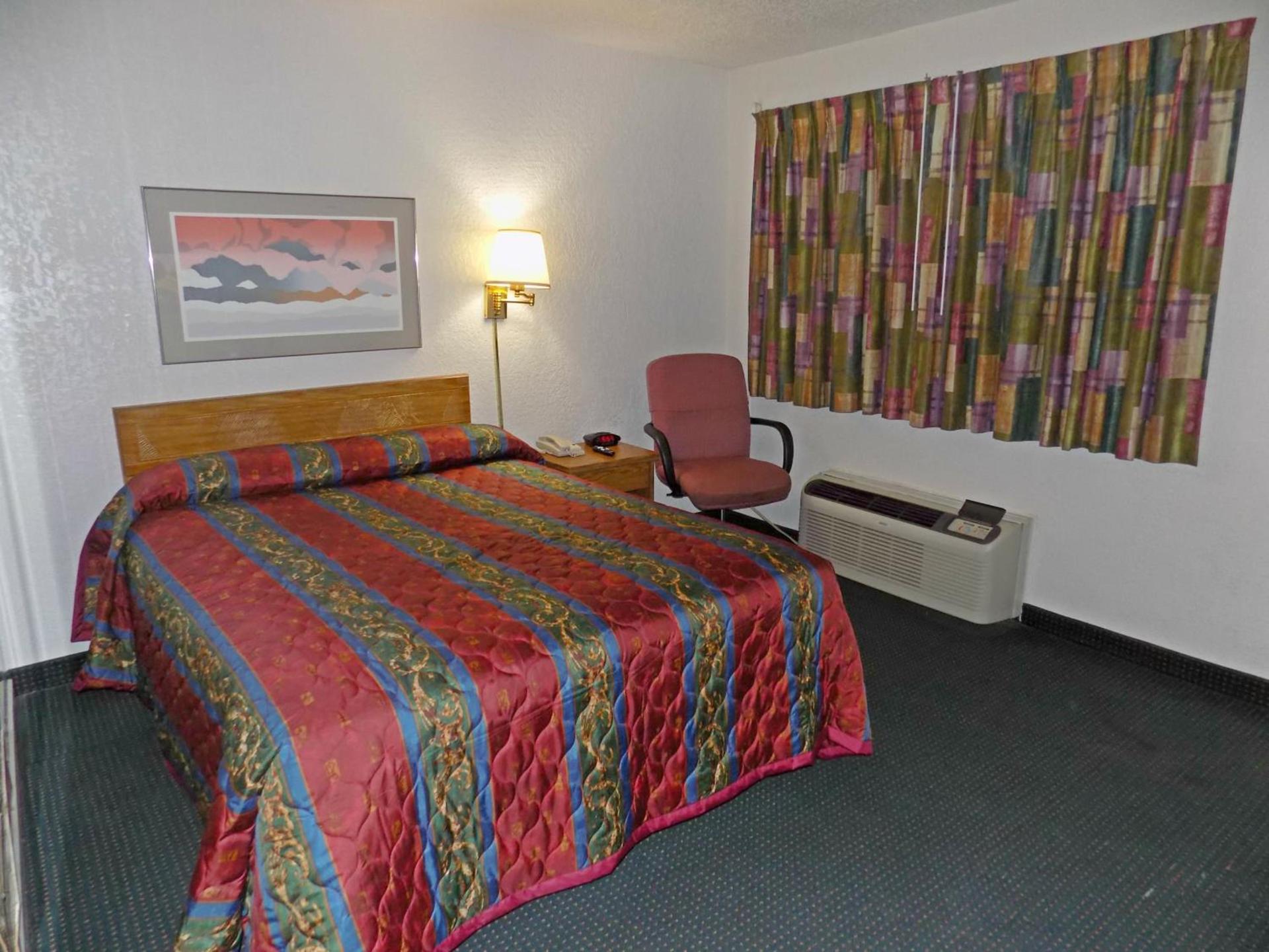 Plaza Inn photo 8