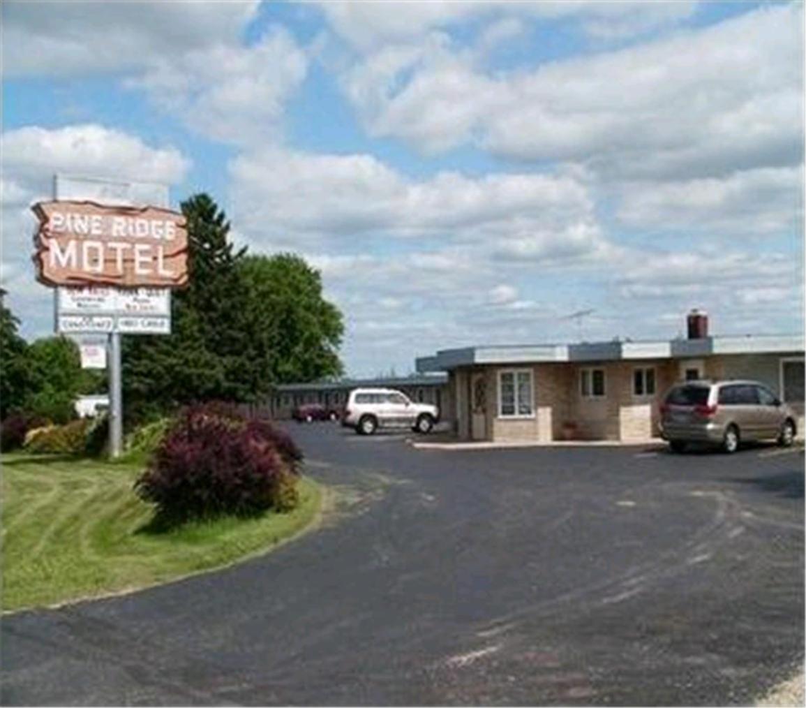 Pine Ridge Motel — hotel in Dodgeville